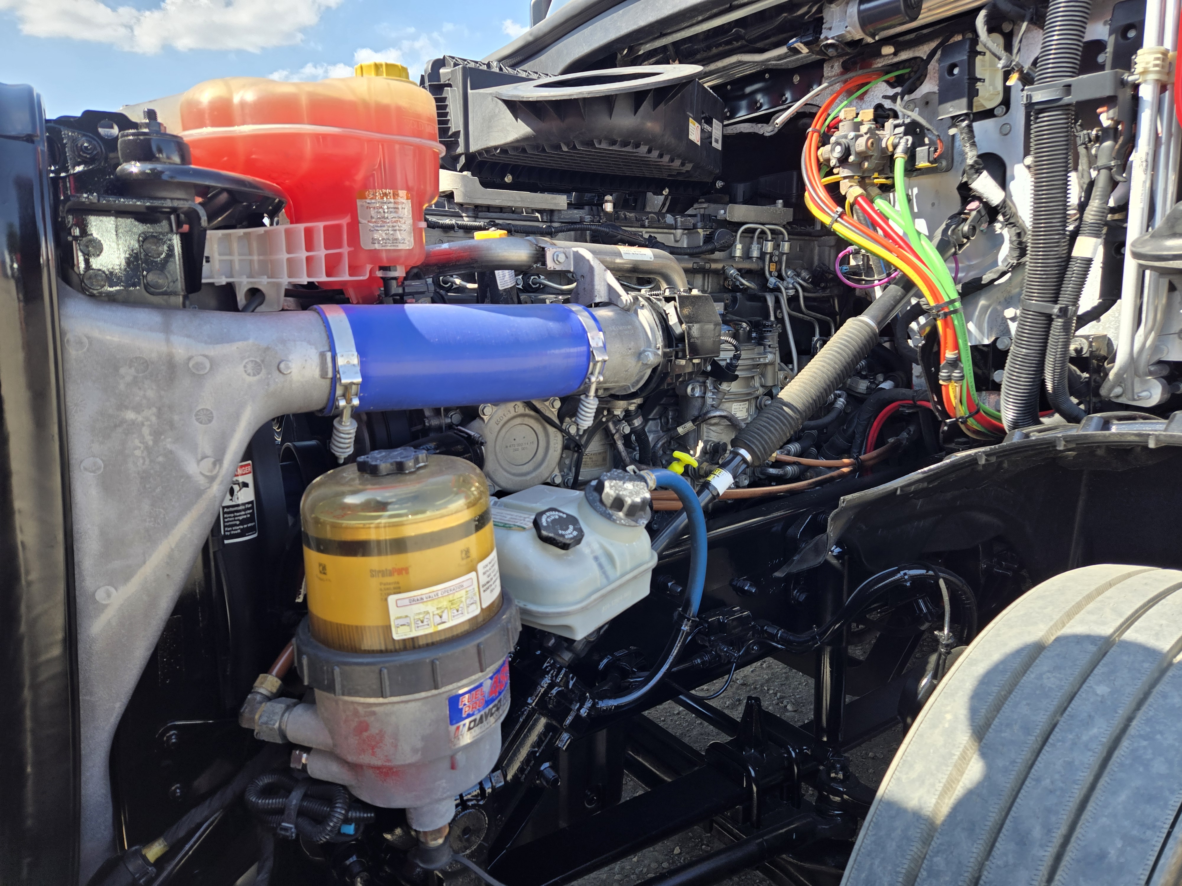 2020 FREIGHTLINER CASCADIA 126SLP - image 10