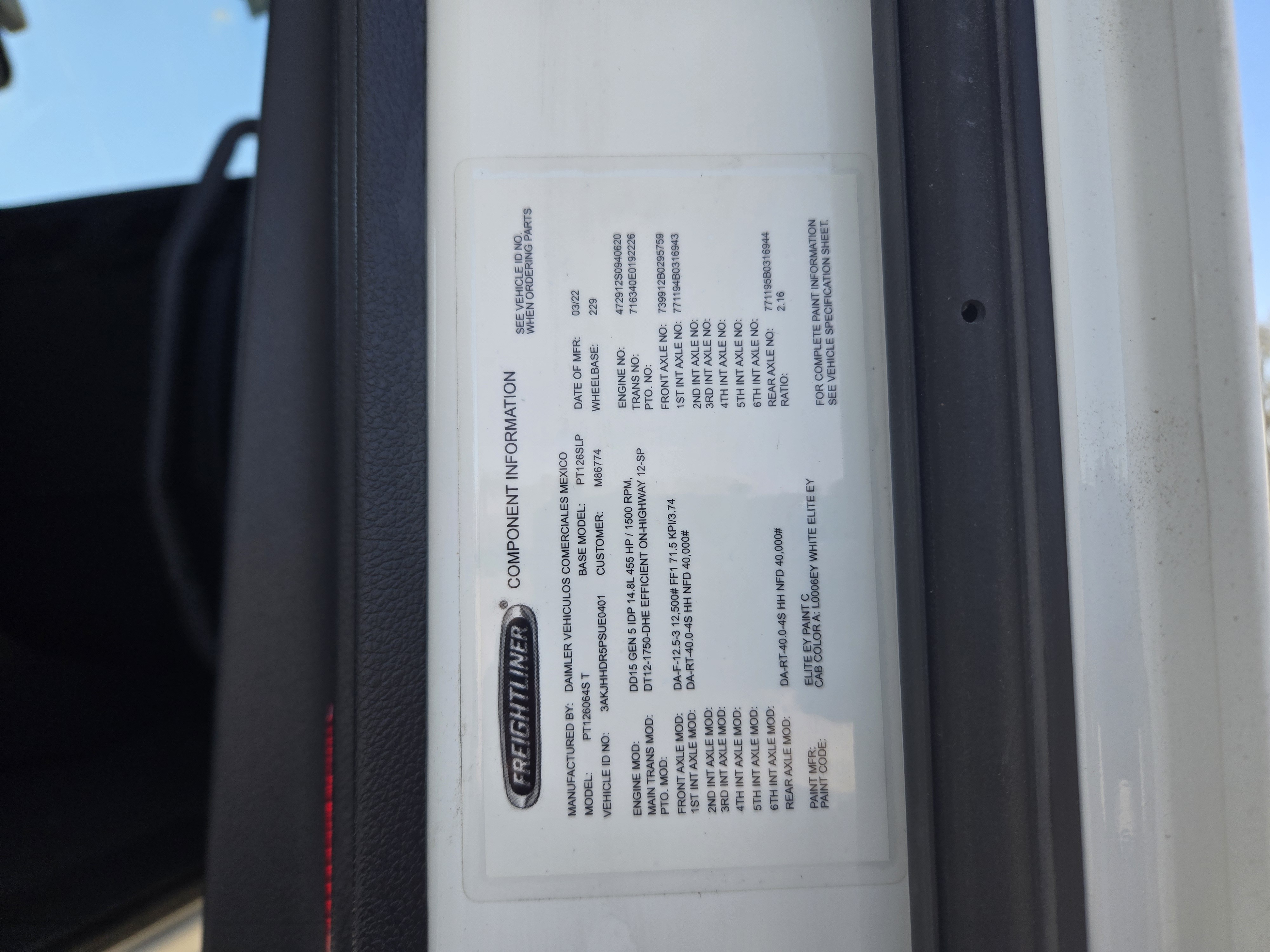 2023 FREIGHTLINER CASCADIA 126SLP - image 20