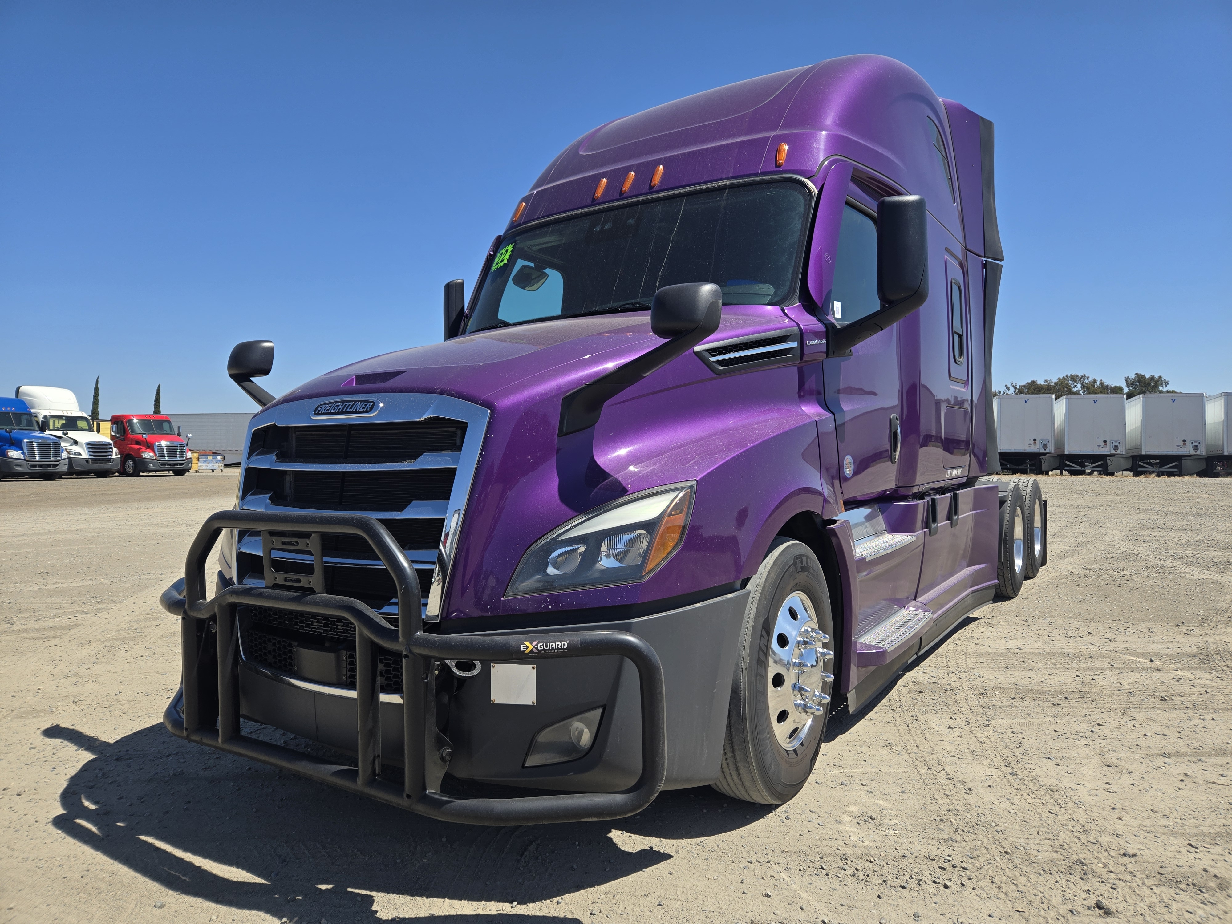2022 FREIGHTLINER CASCADIA 126SLP - image 1