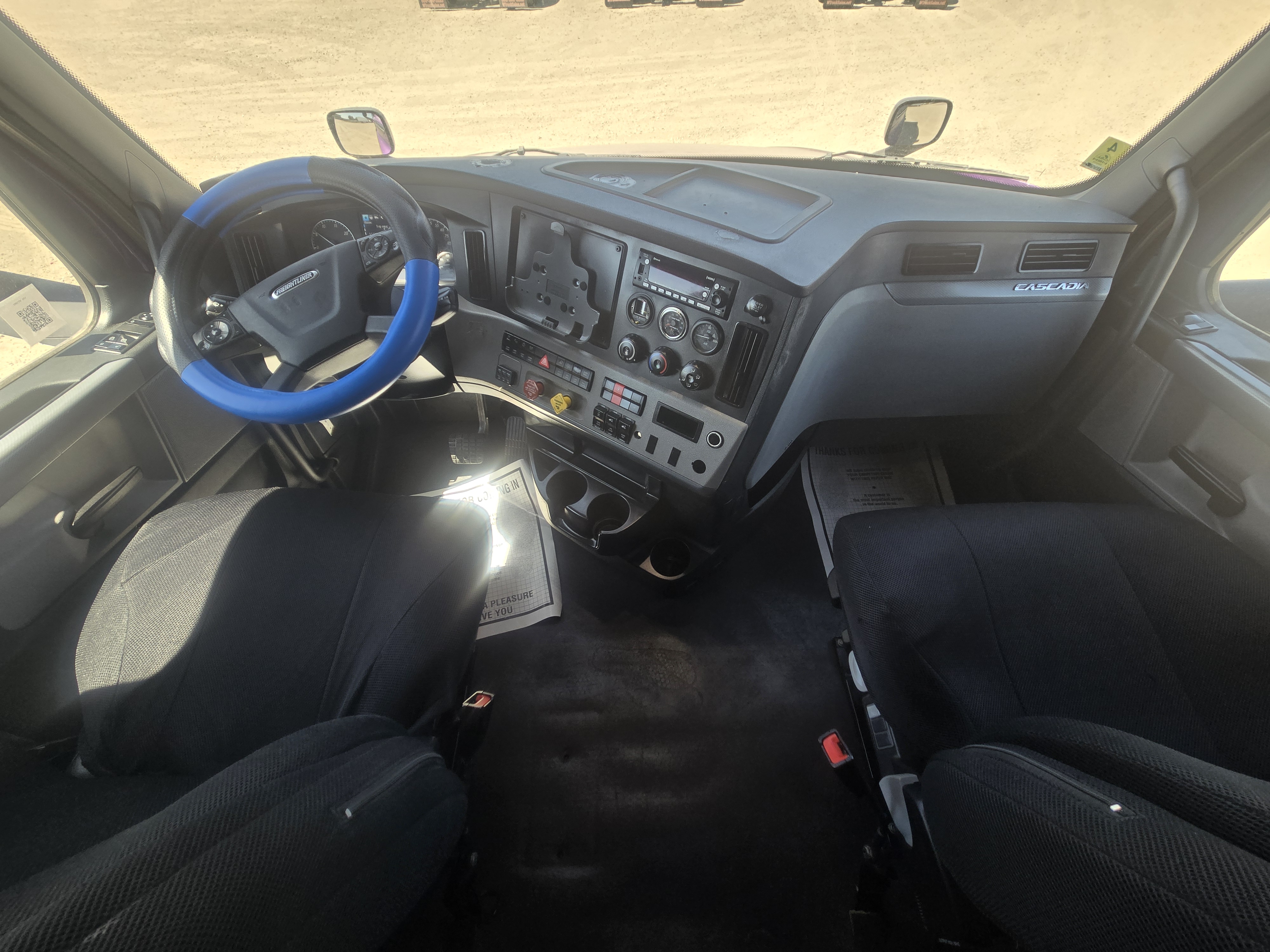 2022 FREIGHTLINER CASCADIA 126SLP - image 18