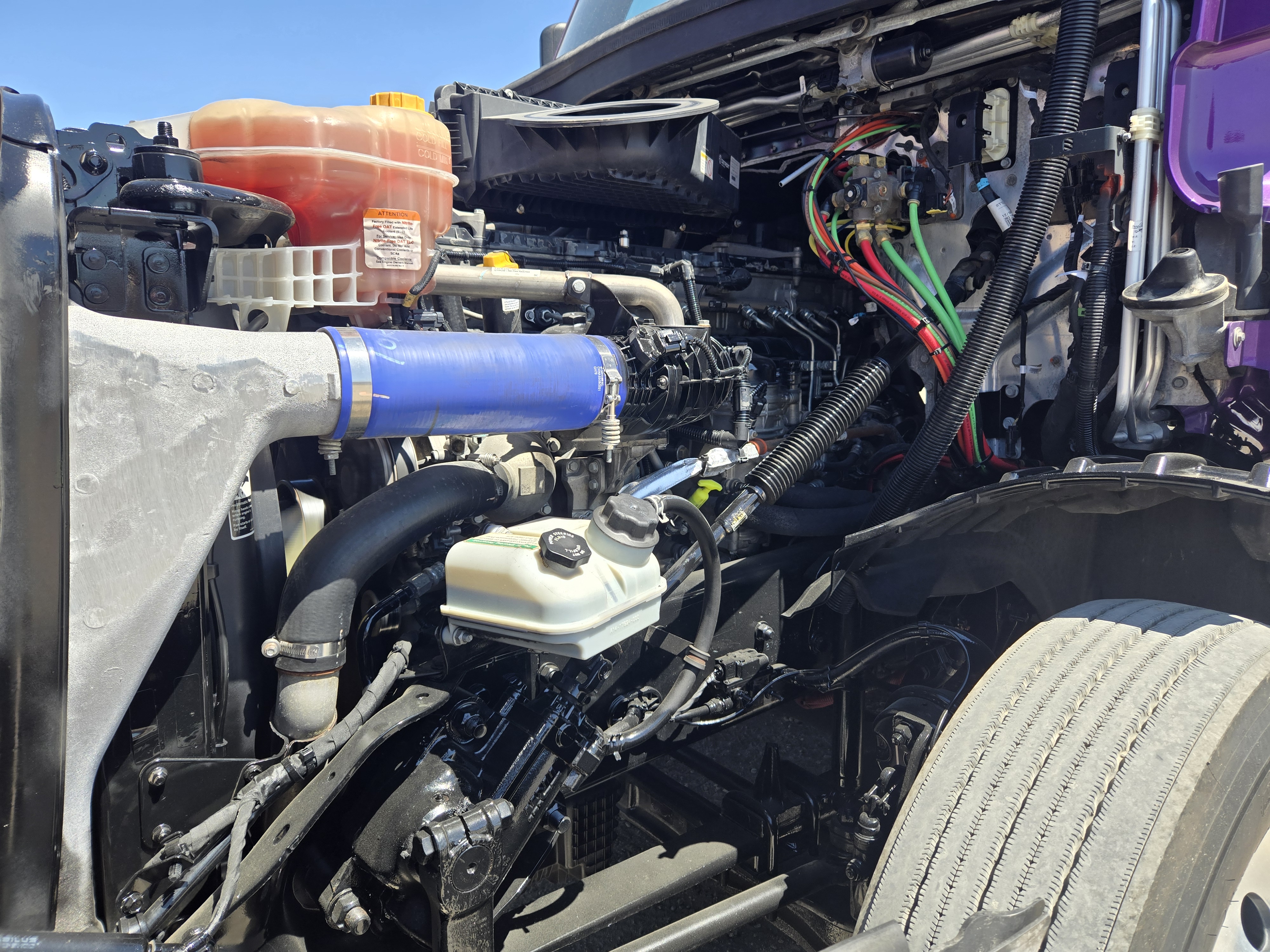 2022 FREIGHTLINER CASCADIA 126SLP - image 10