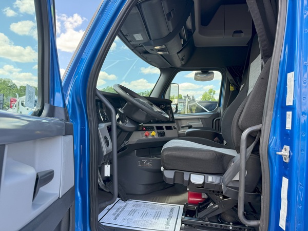 FREIGHTLINER CASCADIA 126SLP 2020