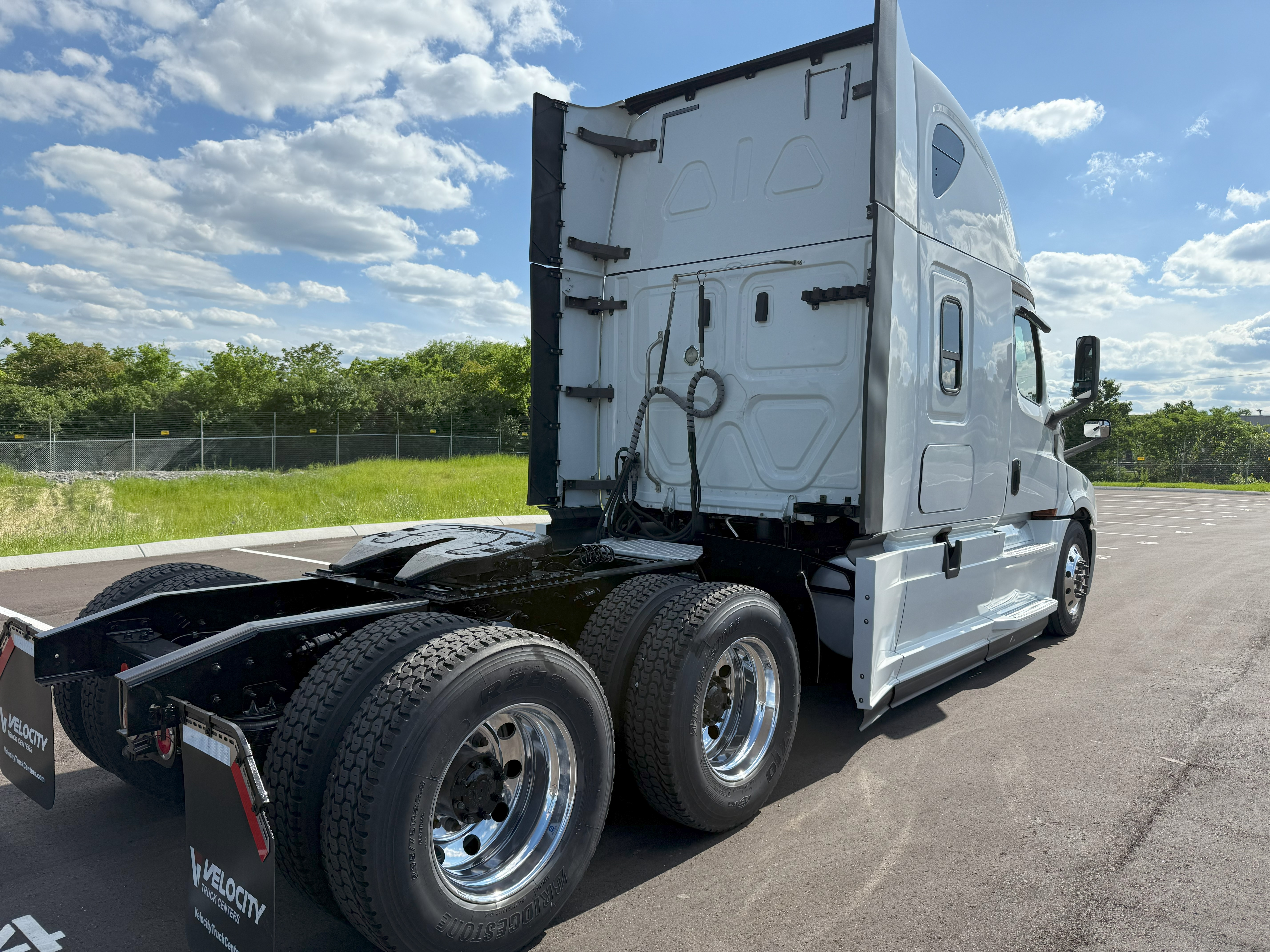 2019 FREIGHTLINER CASCADIA 126SLP - image 5