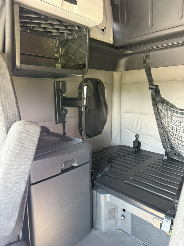 FREIGHTLINER CASCADIA 126SLP 2019