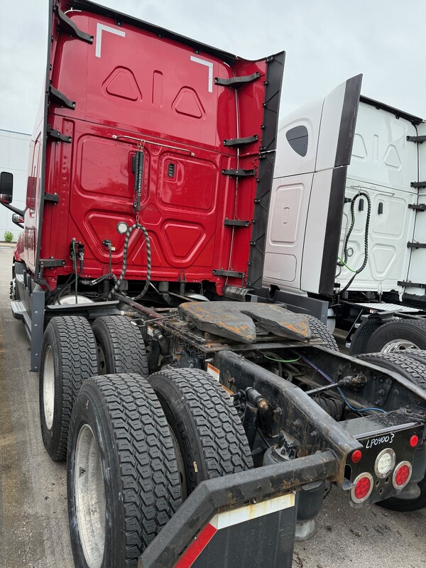 FREIGHTLINER CASCADIA 126SLP 2020