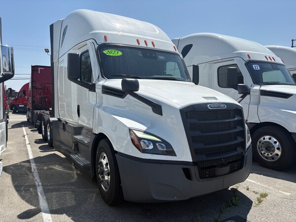 FREIGHTLINER CASCADIA 126SLP 2023