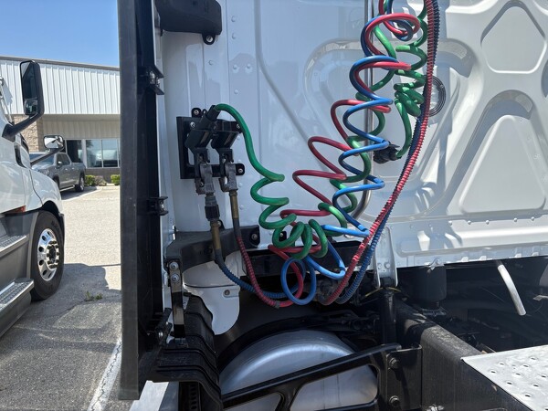 FREIGHTLINER CASCADIA 126SLP 2023