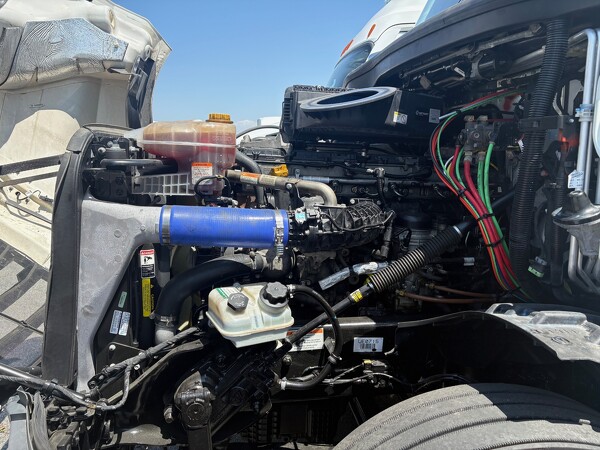 FREIGHTLINER CASCADIA 126SLP 2023