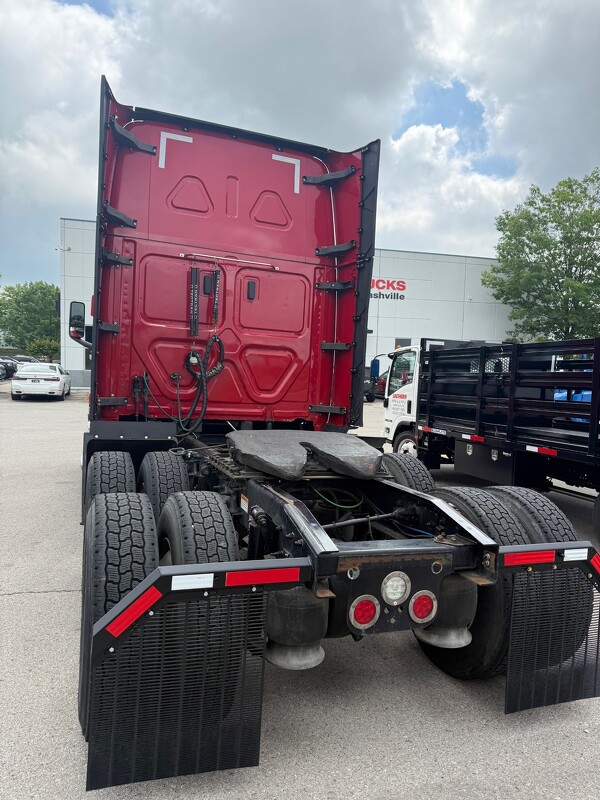 FREIGHTLINER CASCADIA 126SLP 2020