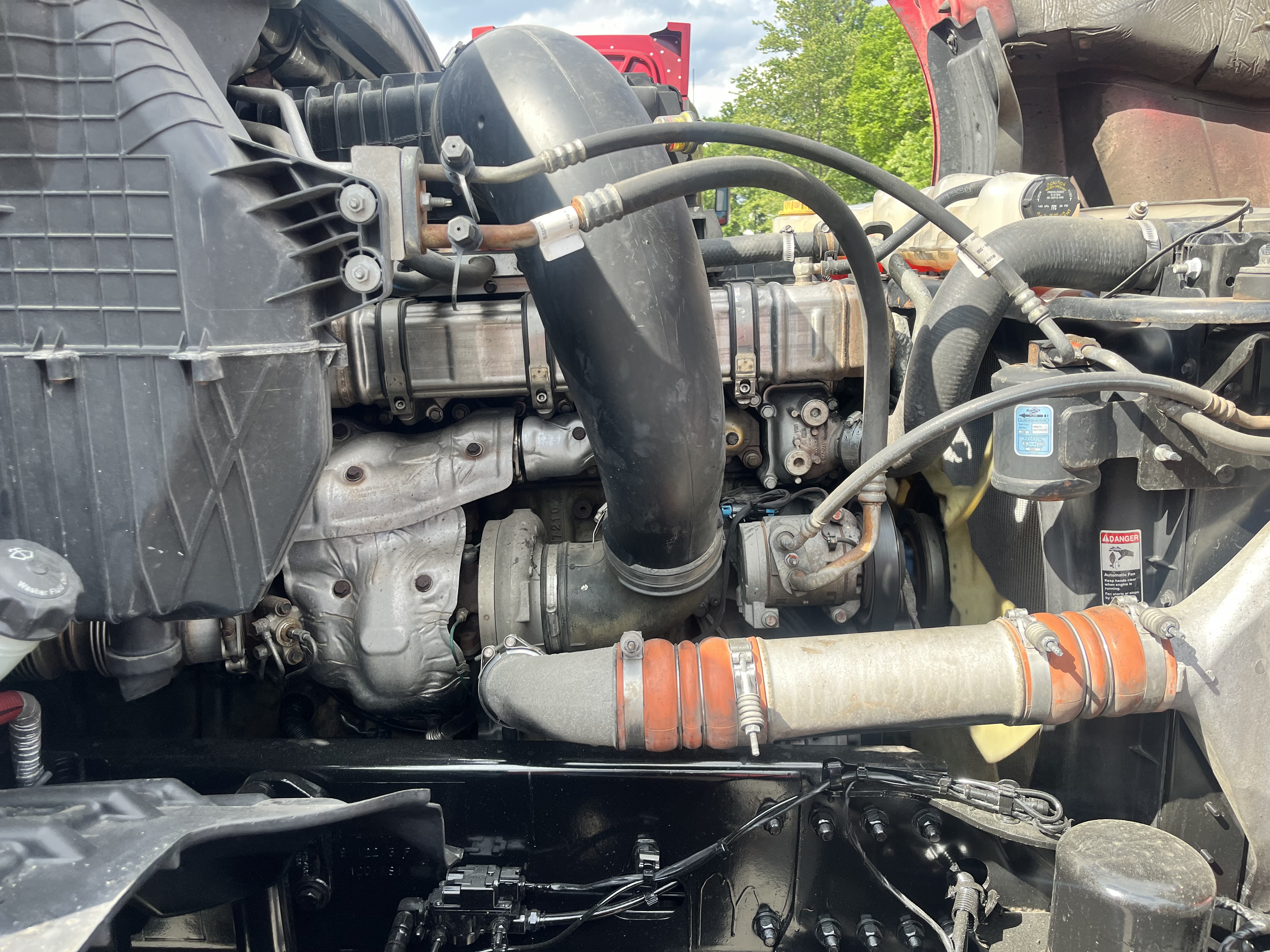 2020 FREIGHTLINER CASCADIA 126SLP - image 11