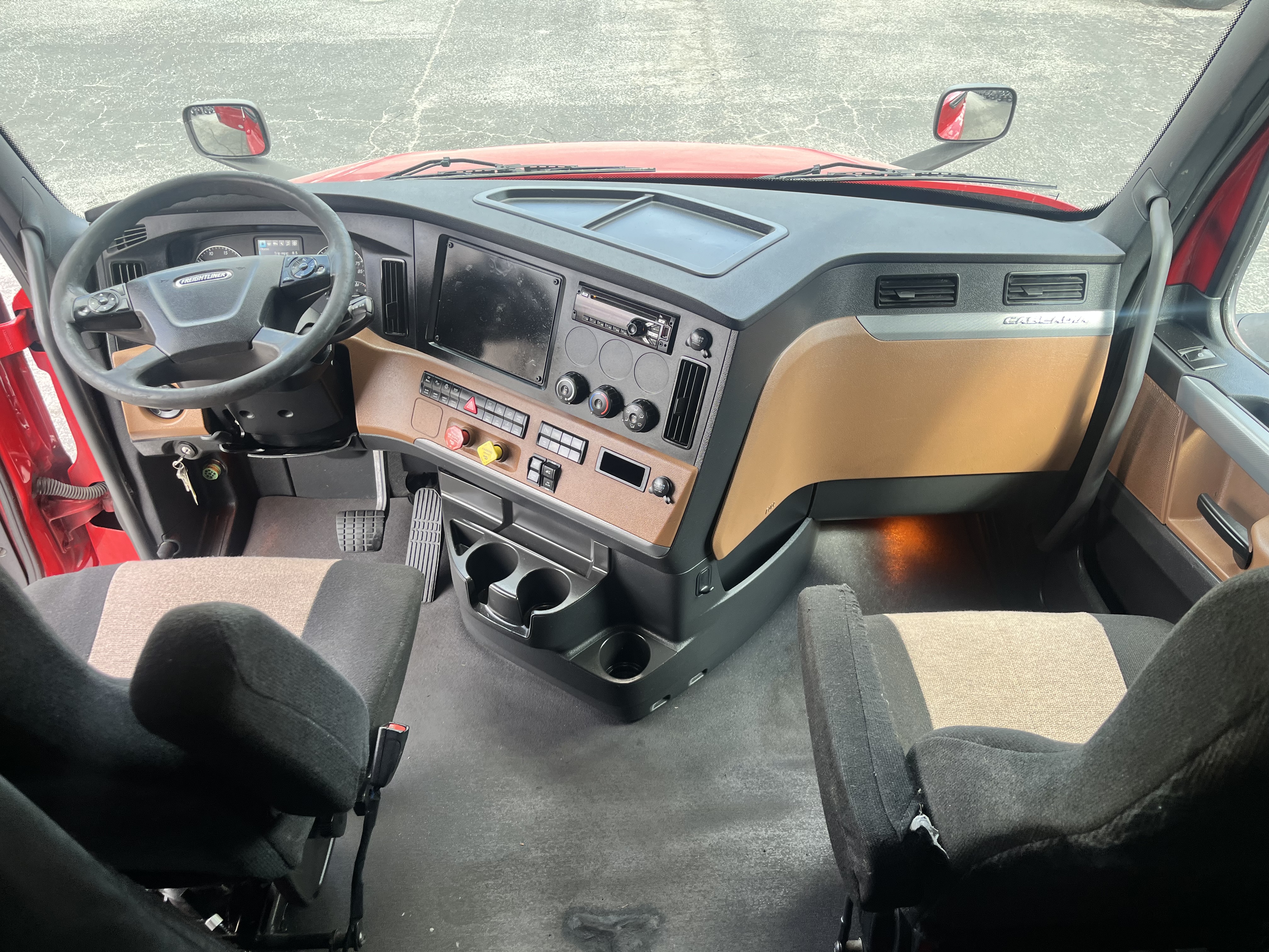 2020 FREIGHTLINER CASCADIA 126SLP - image 18