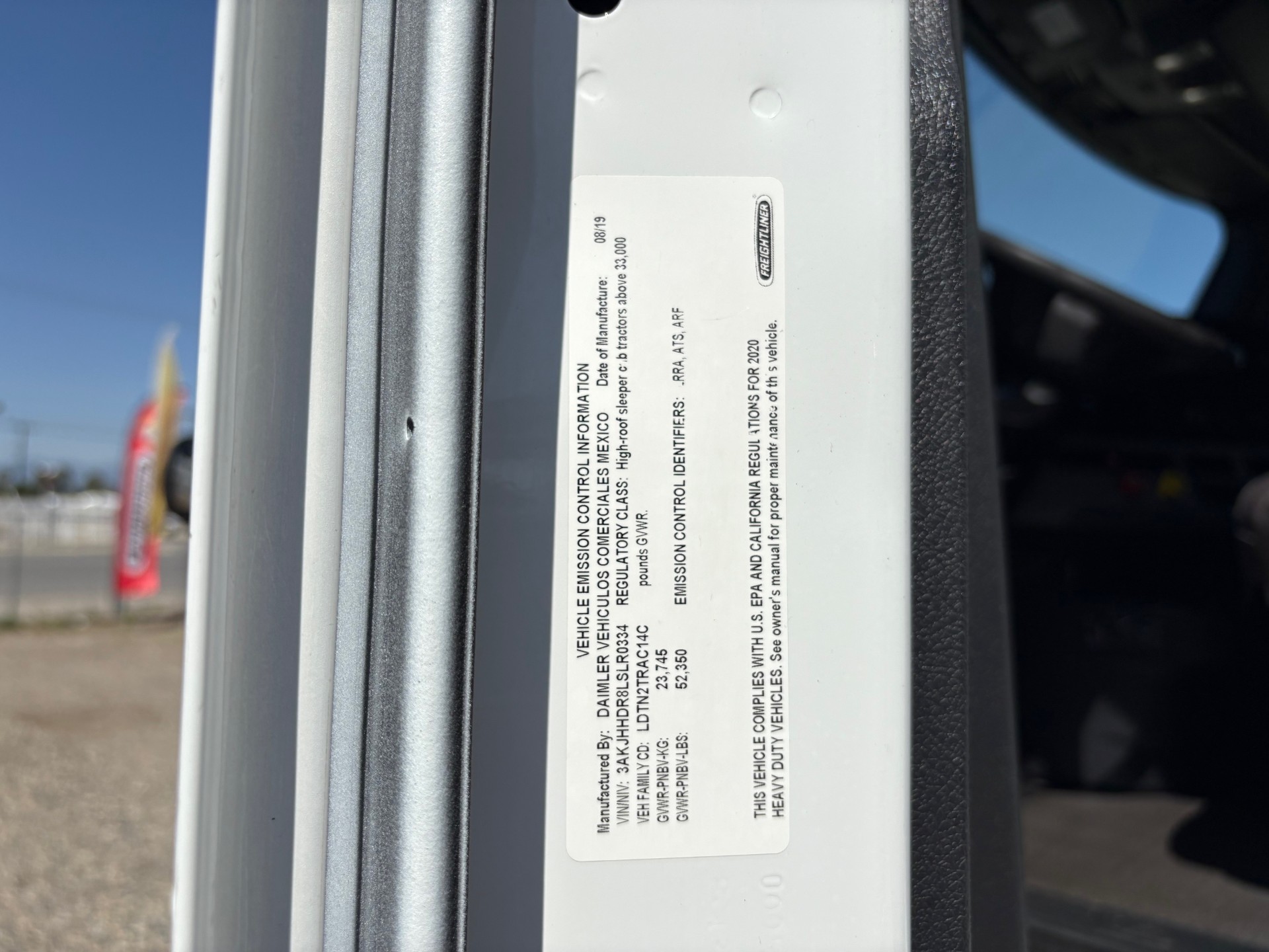 2020 FREIGHTLINER CASCADIA 126SLP - image 22