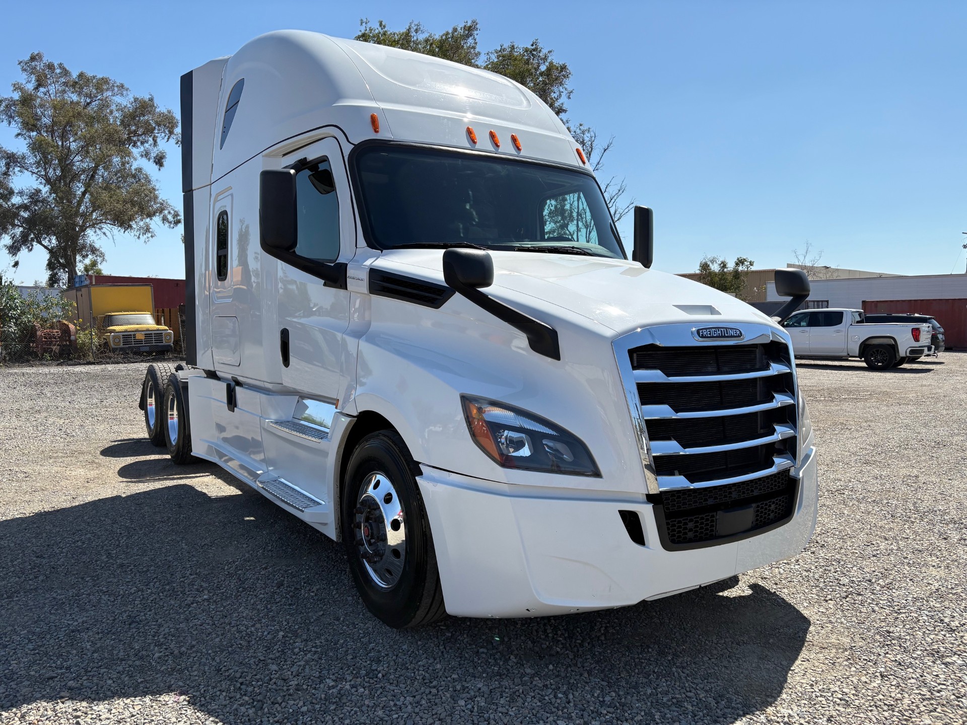 2020 FREIGHTLINER CASCADIA 126SLP - image 11
