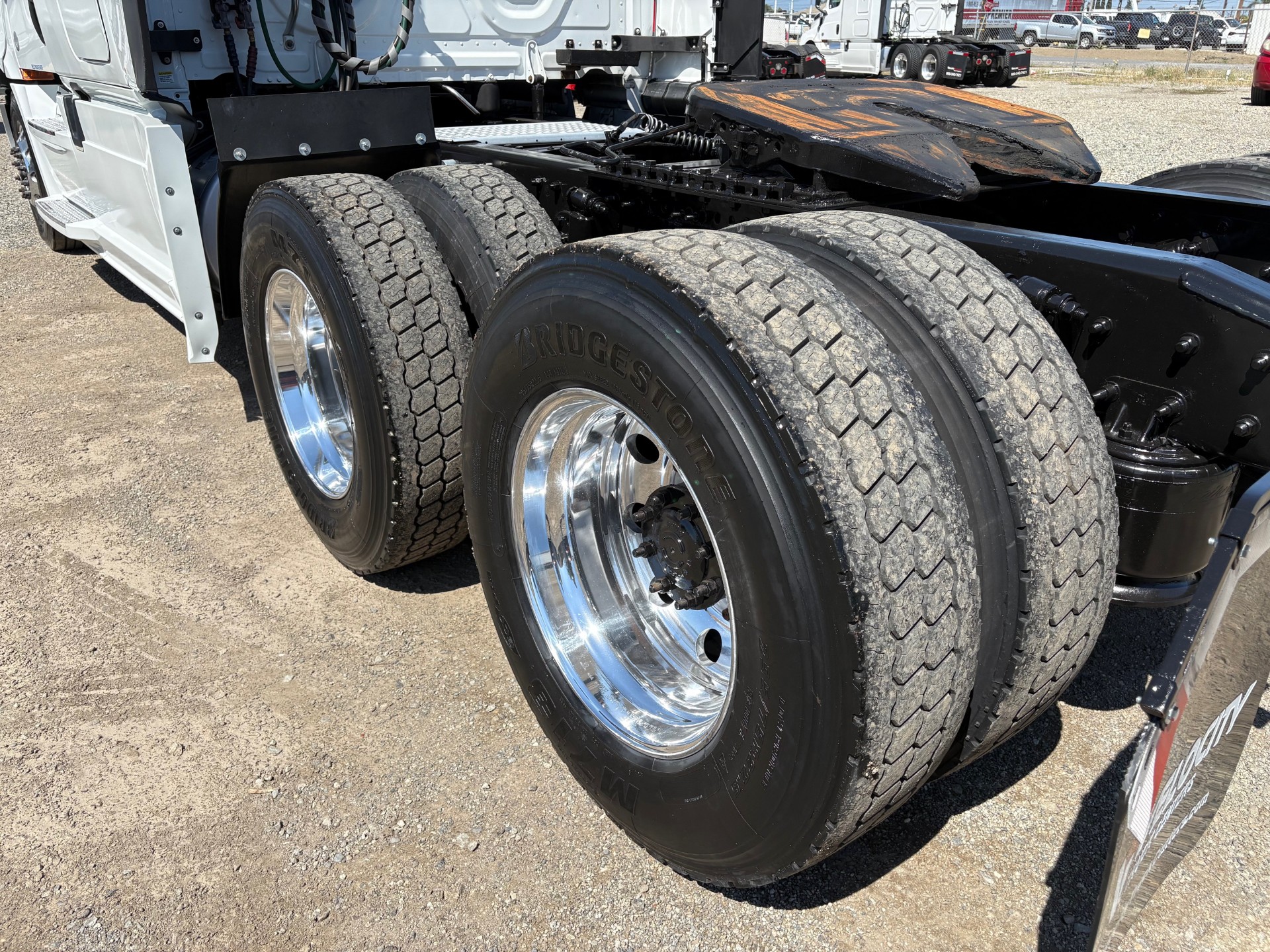 2020 FREIGHTLINER CASCADIA 126SLP - image 5