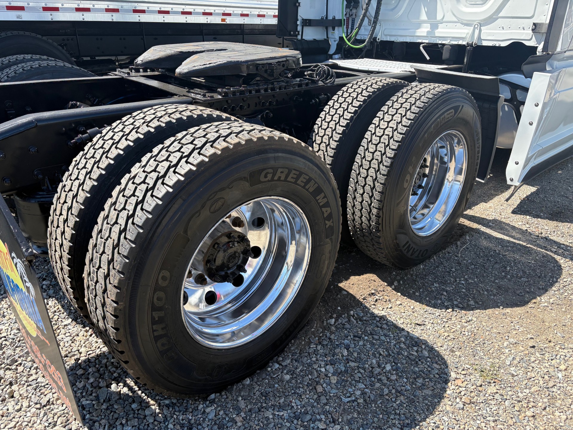 2021 FREIGHTLINER CASCADIA 126SLP - image 7