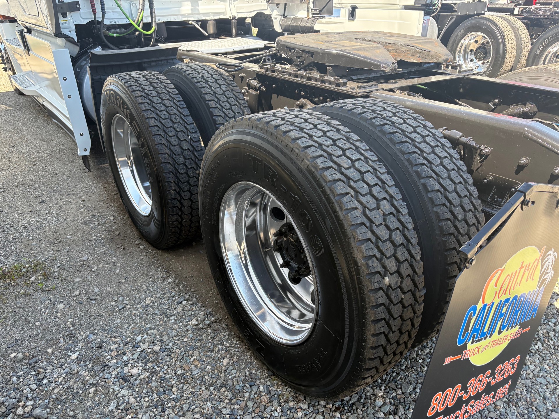 2021 FREIGHTLINER CASCADIA 126SLP - image 5