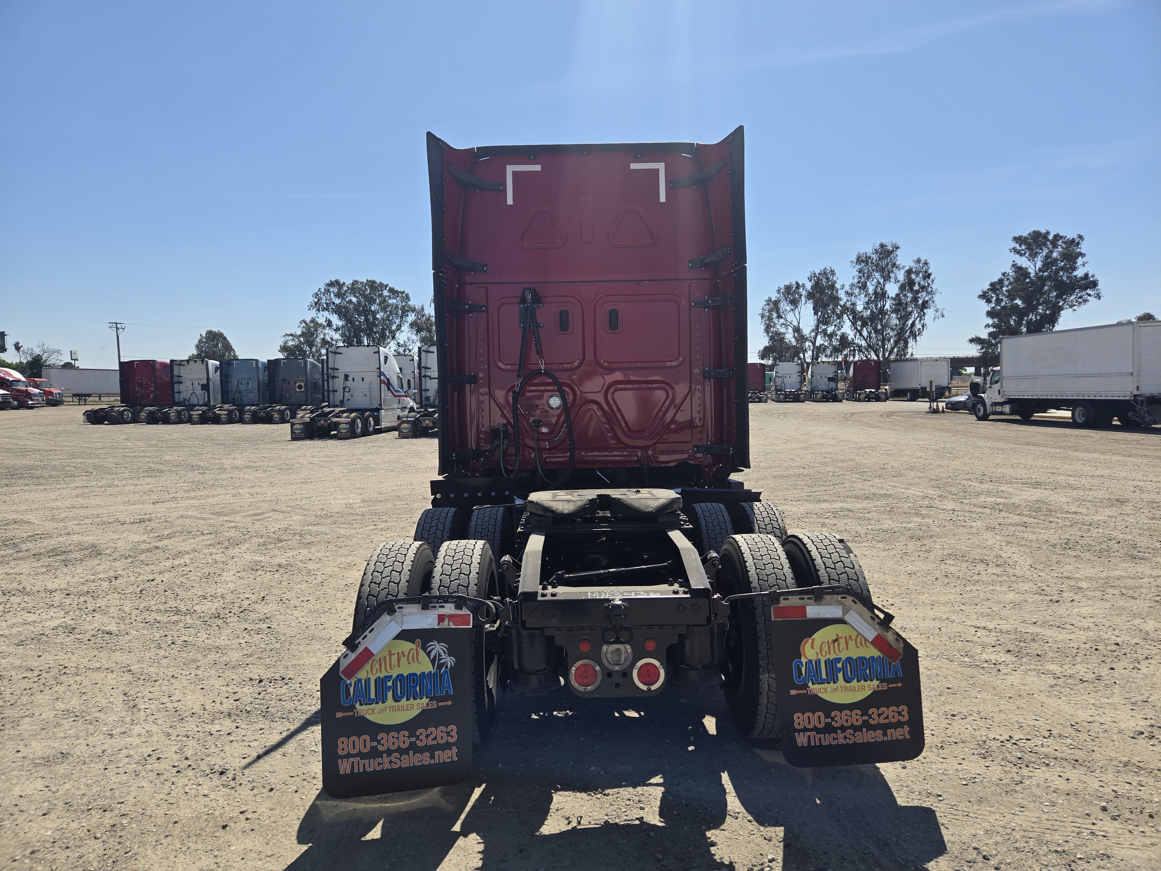2021 FREIGHTLINER CASCADIA 126SLP - image 5