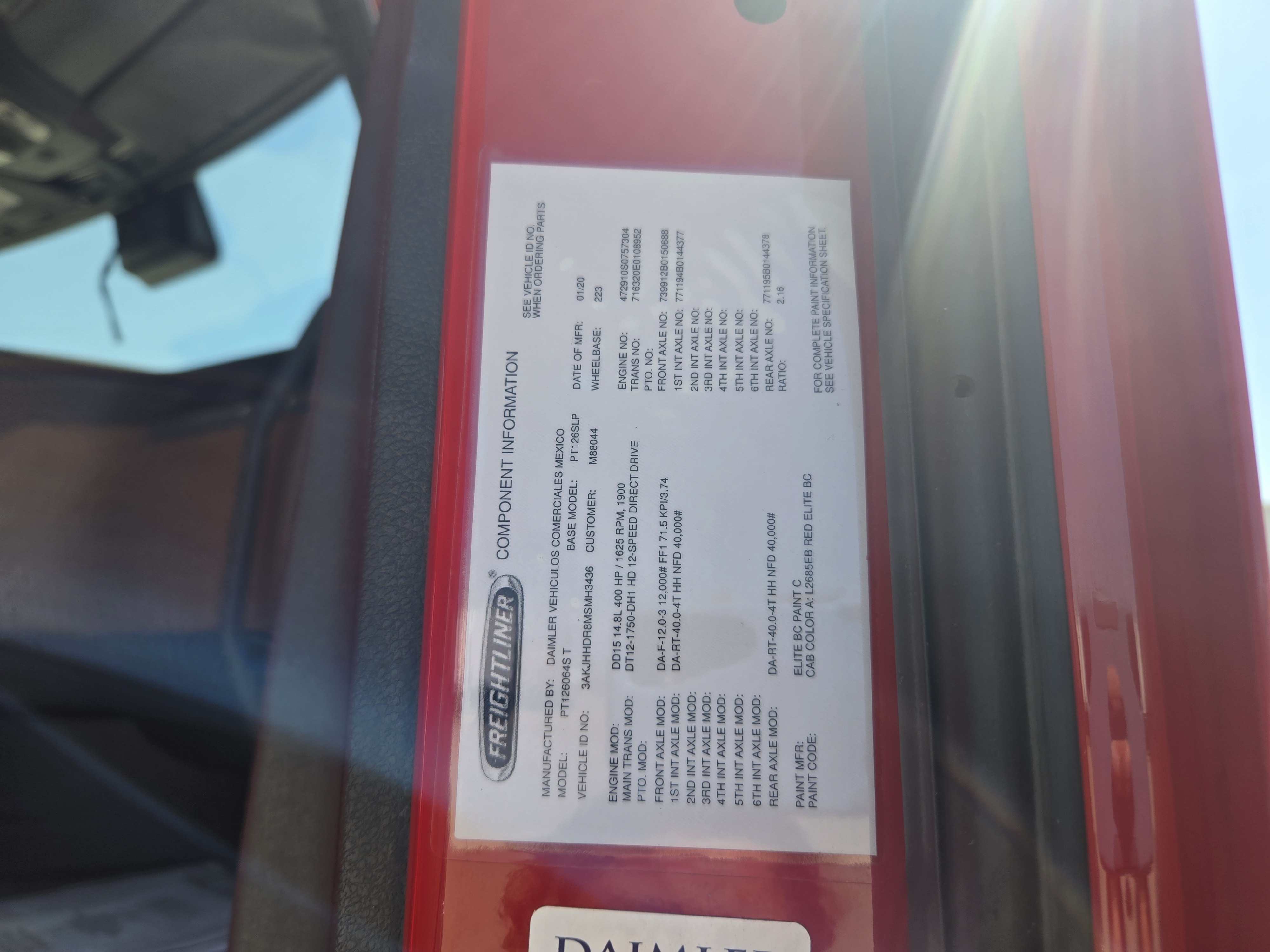 2021 FREIGHTLINER CASCADIA 126SLP - image 17