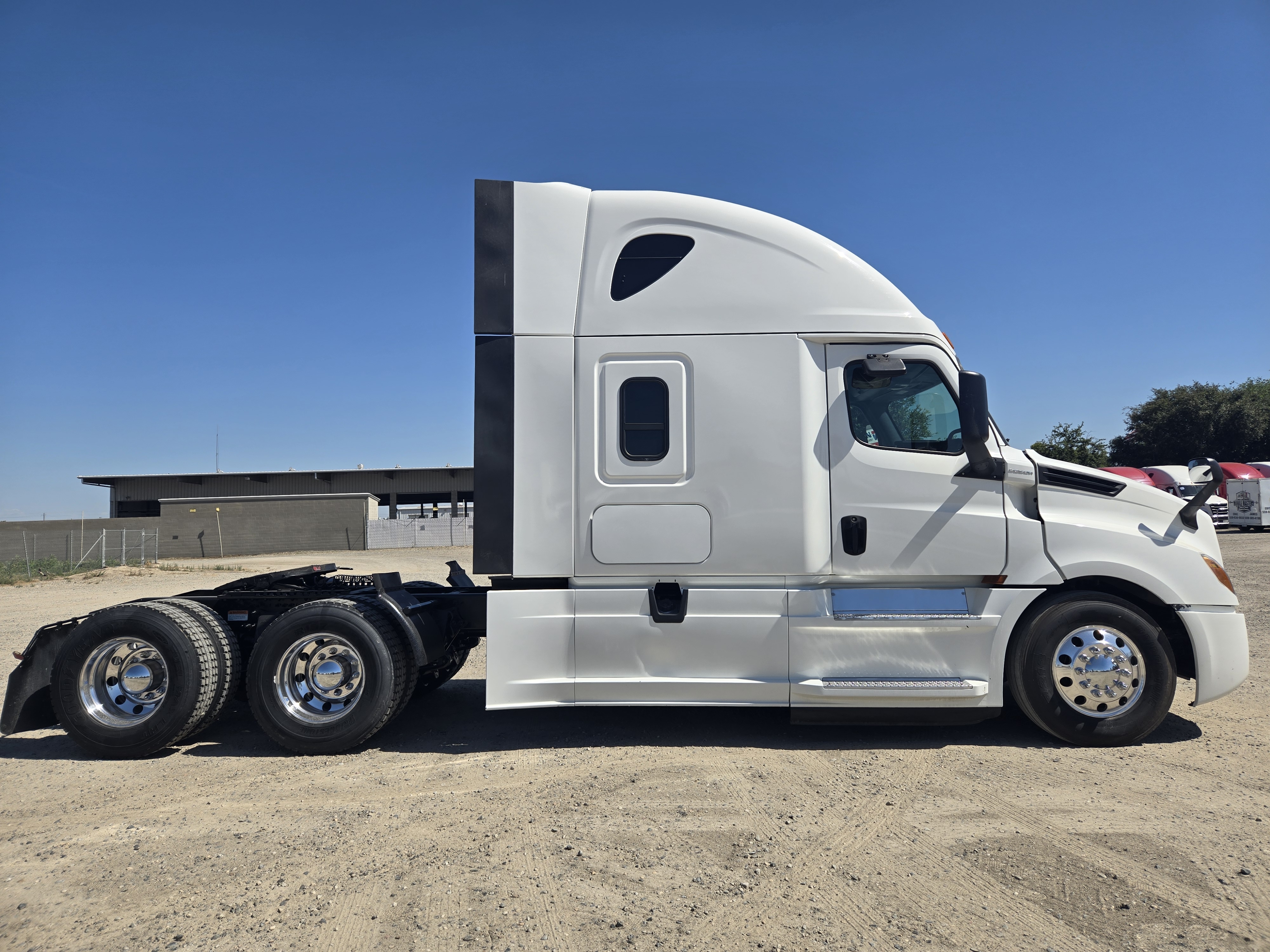 2020 FREIGHTLINER CASCADIA 126SLP - image 7