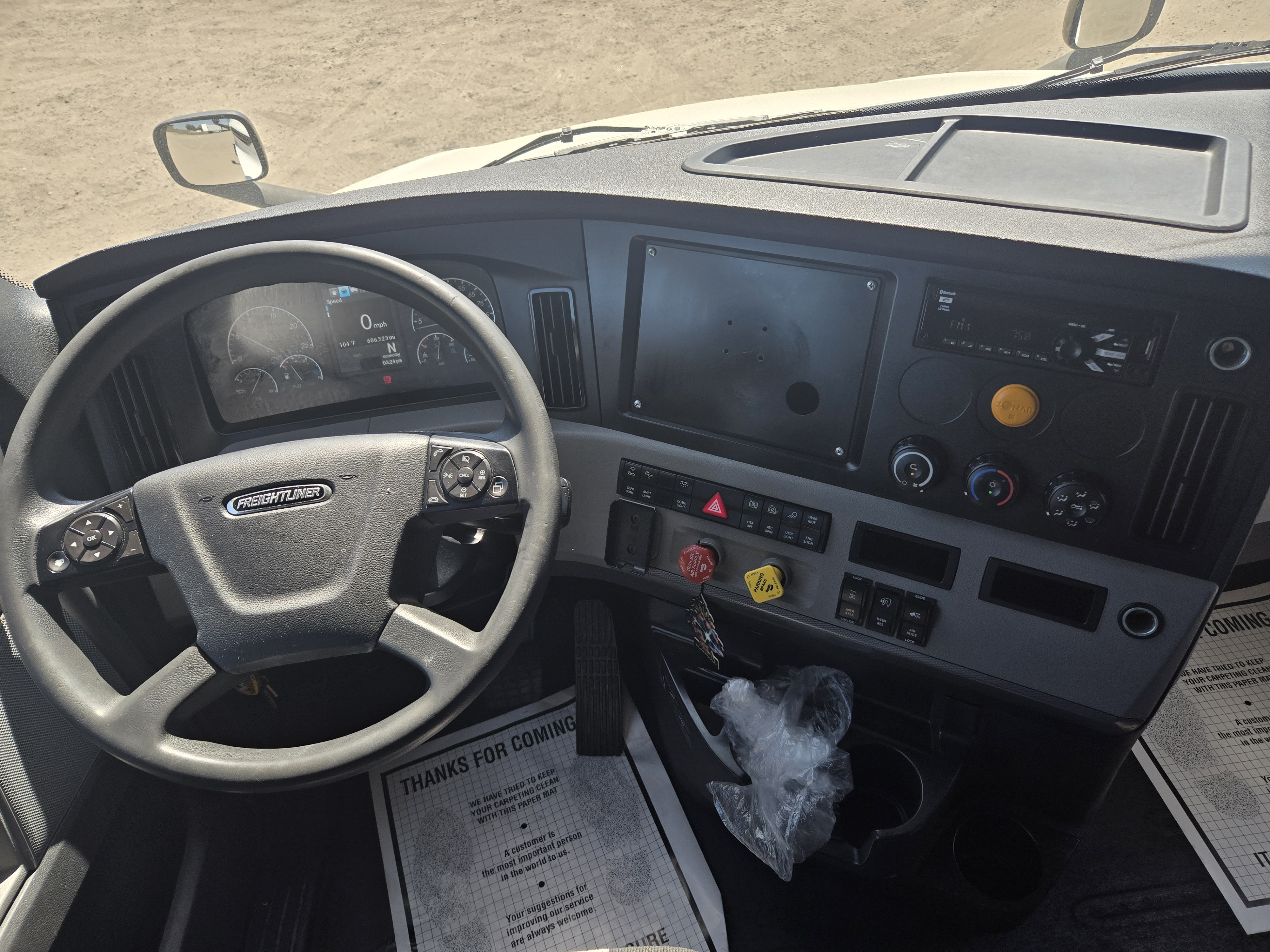 2020 FREIGHTLINER CASCADIA 126SLP - image 18