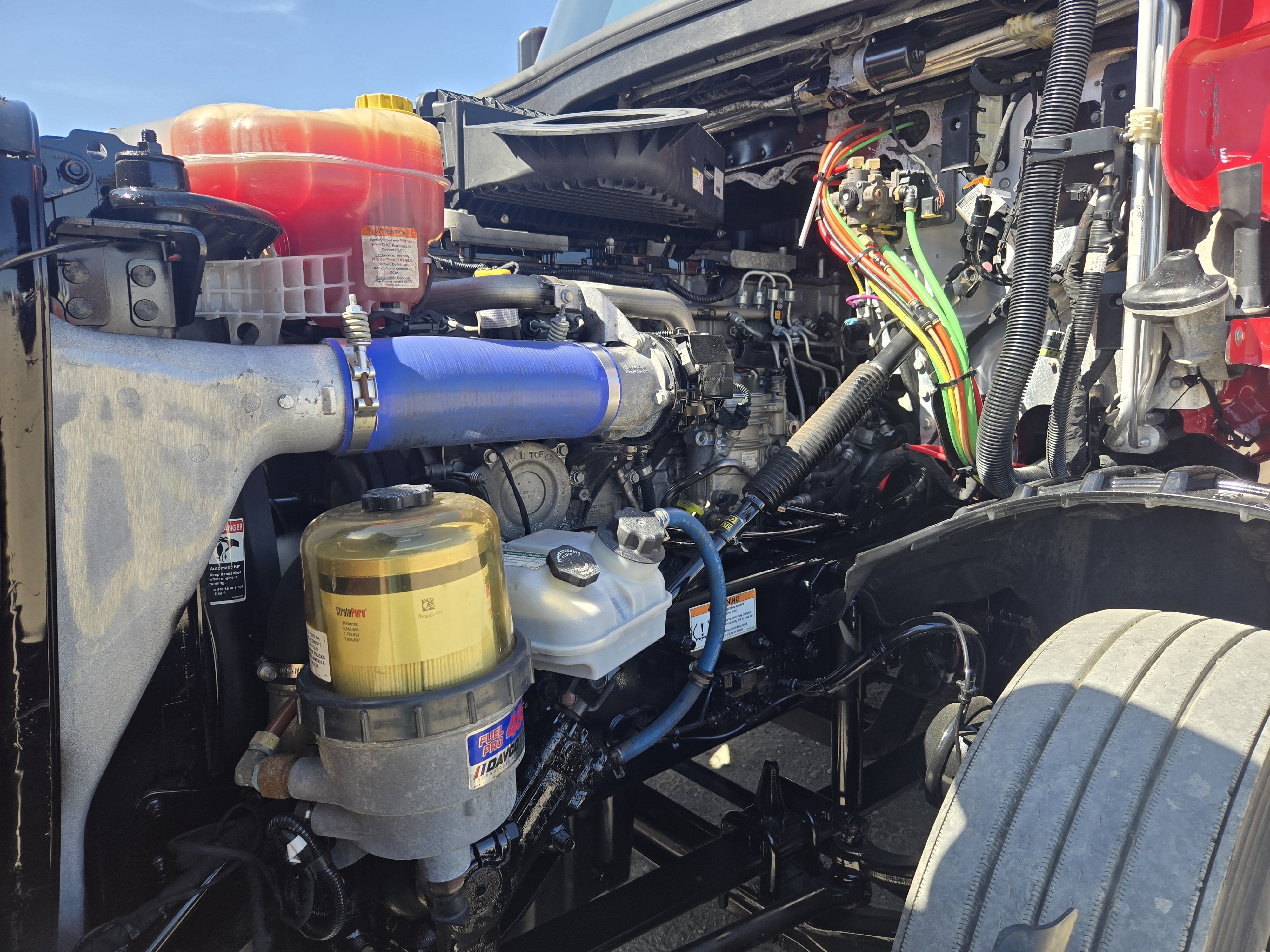 2020 FREIGHTLINER CASCADIA 126SLP - image 10