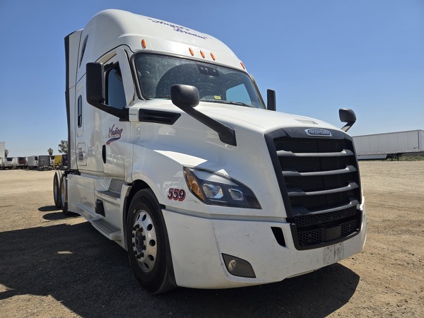 FREIGHTLINER CASCADIA 126SLP 2024