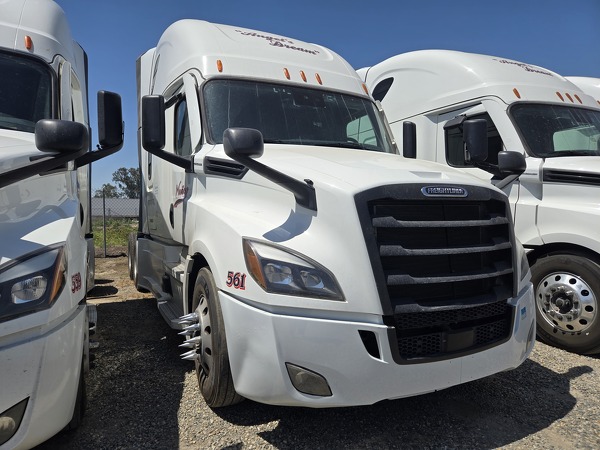 FREIGHTLINER CASCADIA 126SLP 2024