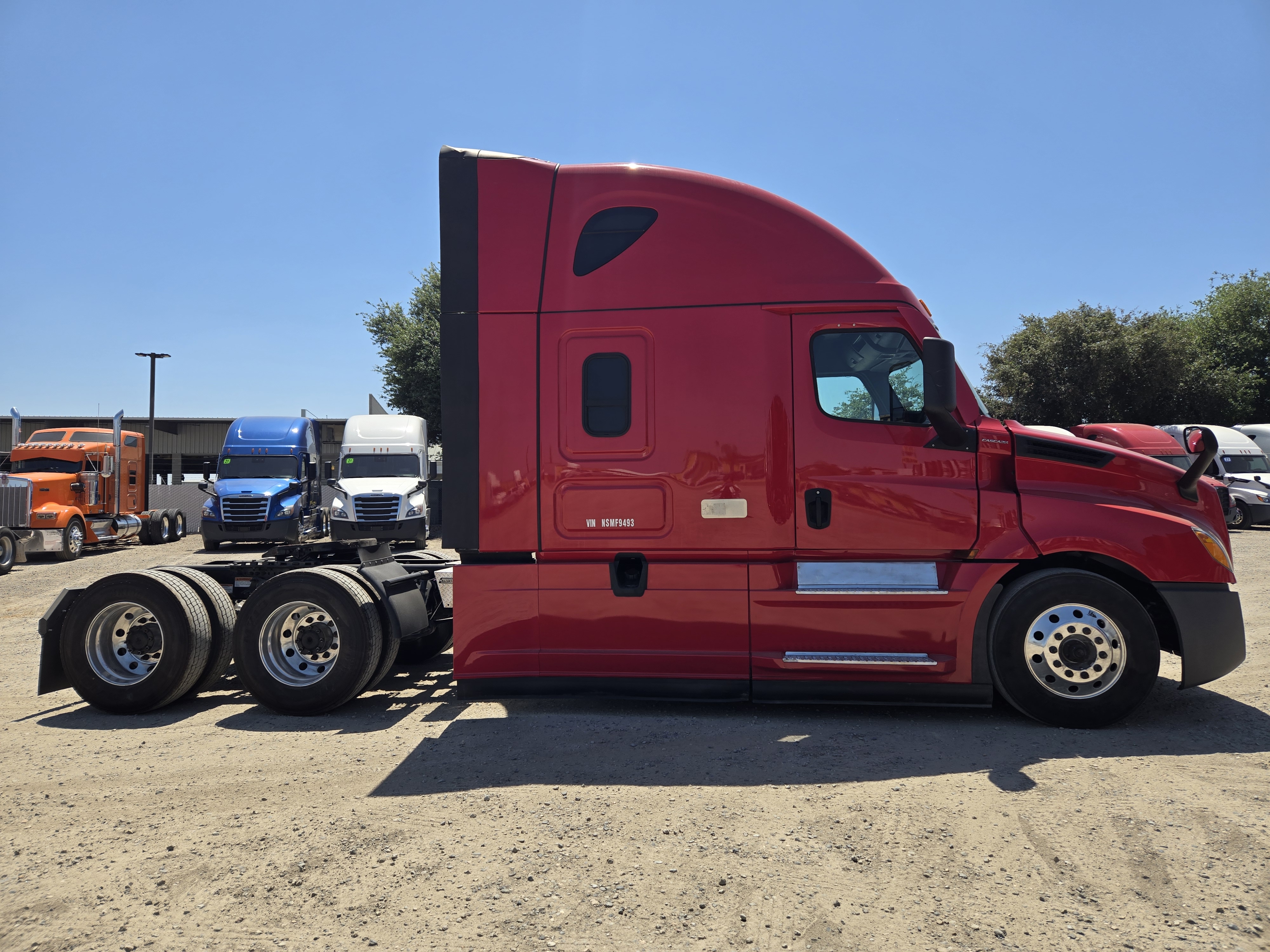 2022 FREIGHTLINER CASCADIA 126SLP - image 7