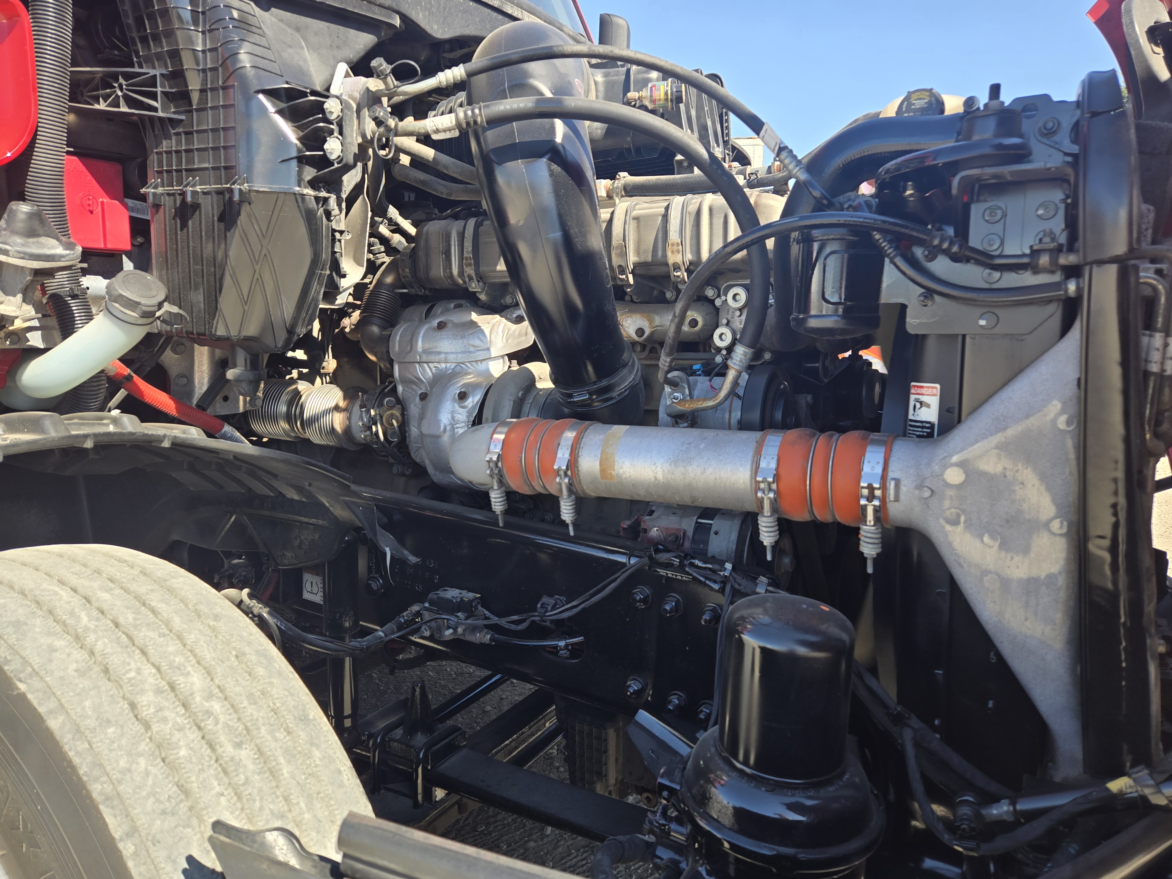 2021 FREIGHTLINER CASCADIA 126SLP - image 9