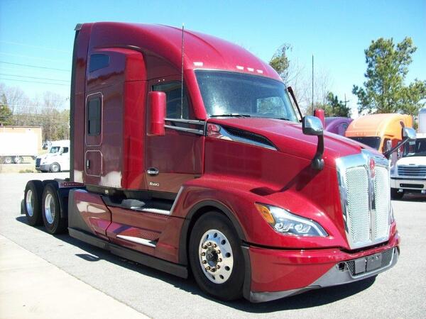 KENWORTH T680 2024