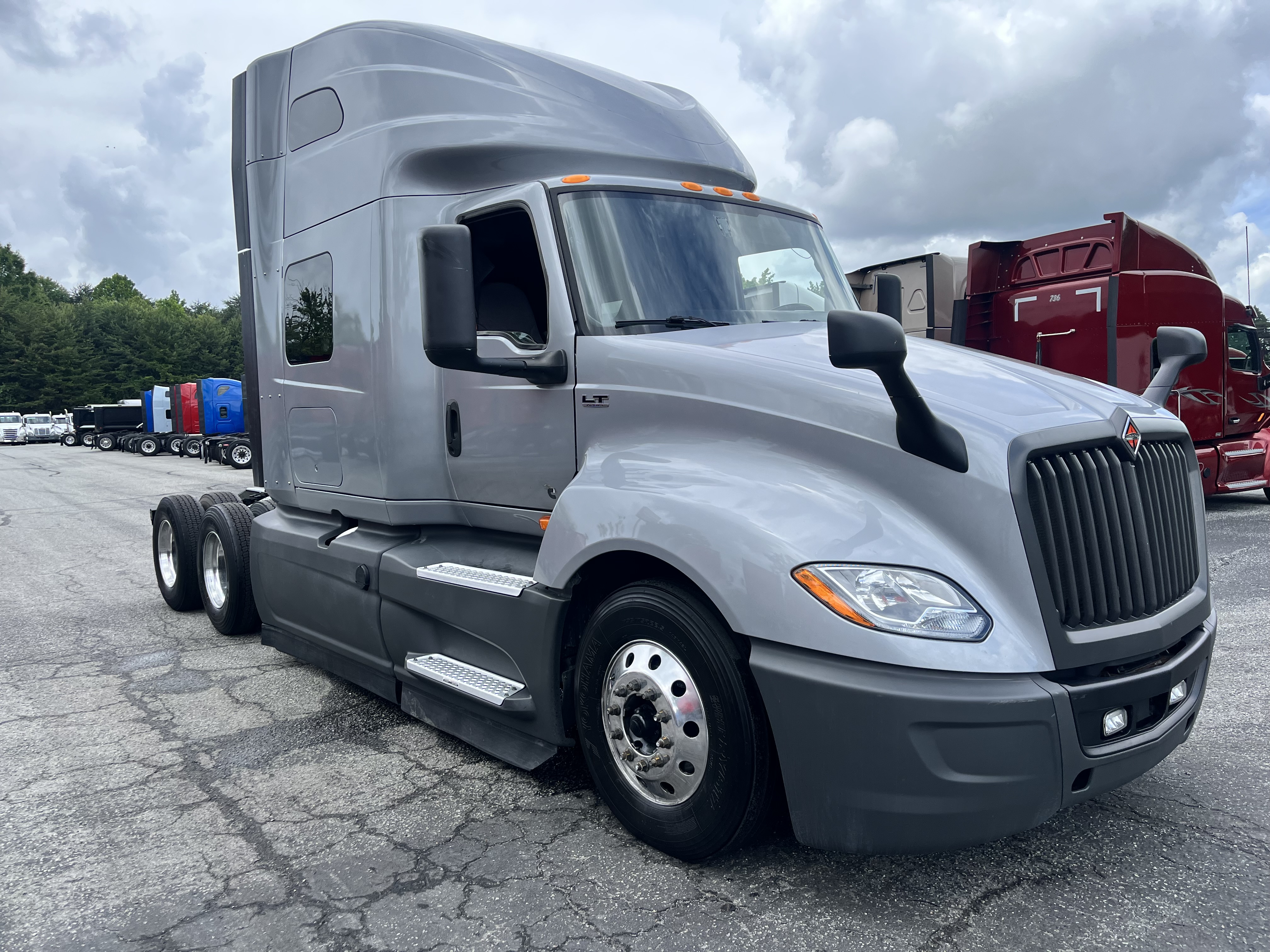 2022 INTERNATIONAL LT625 - image 7