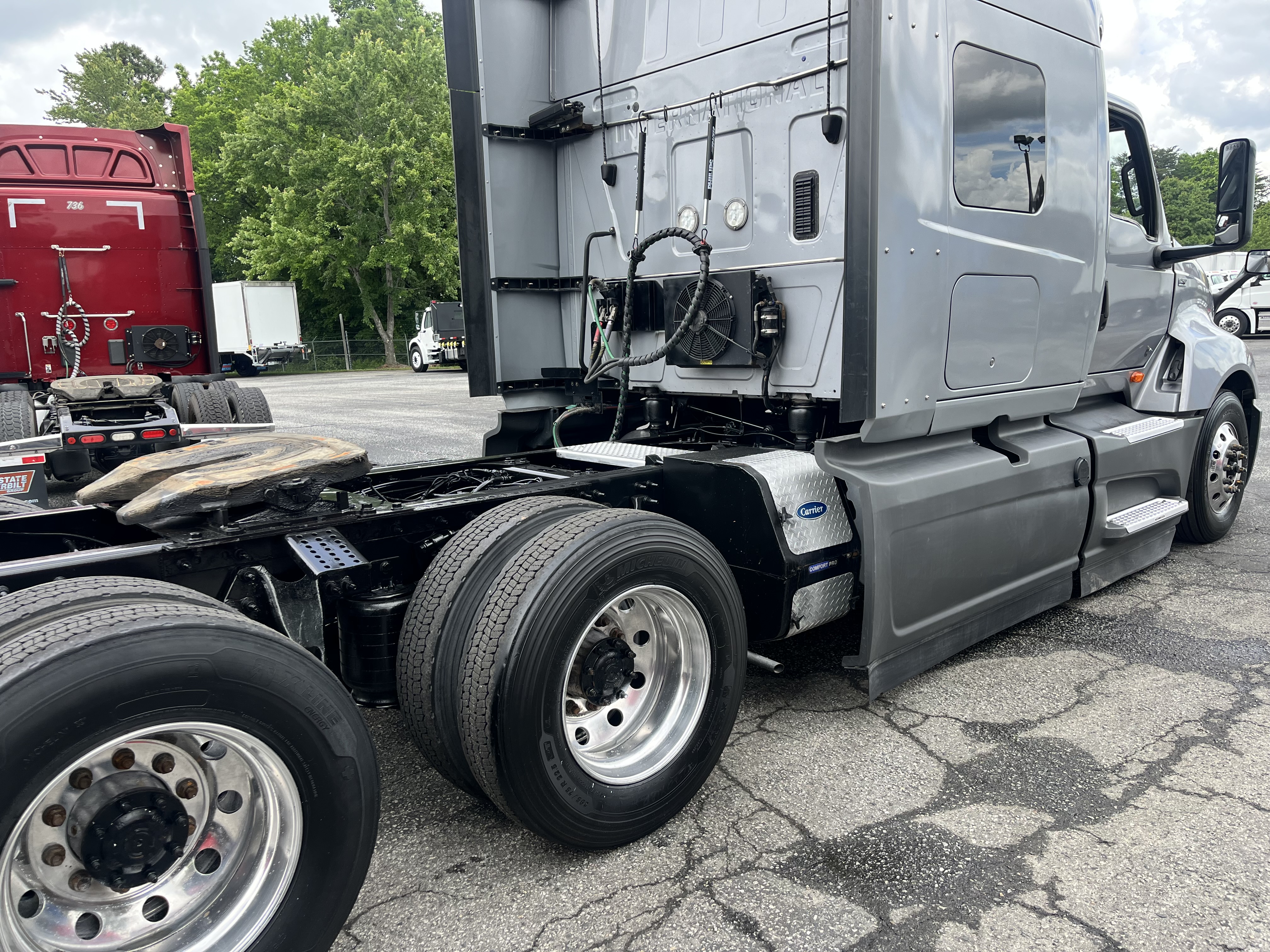 2022 INTERNATIONAL LT625 - image 5