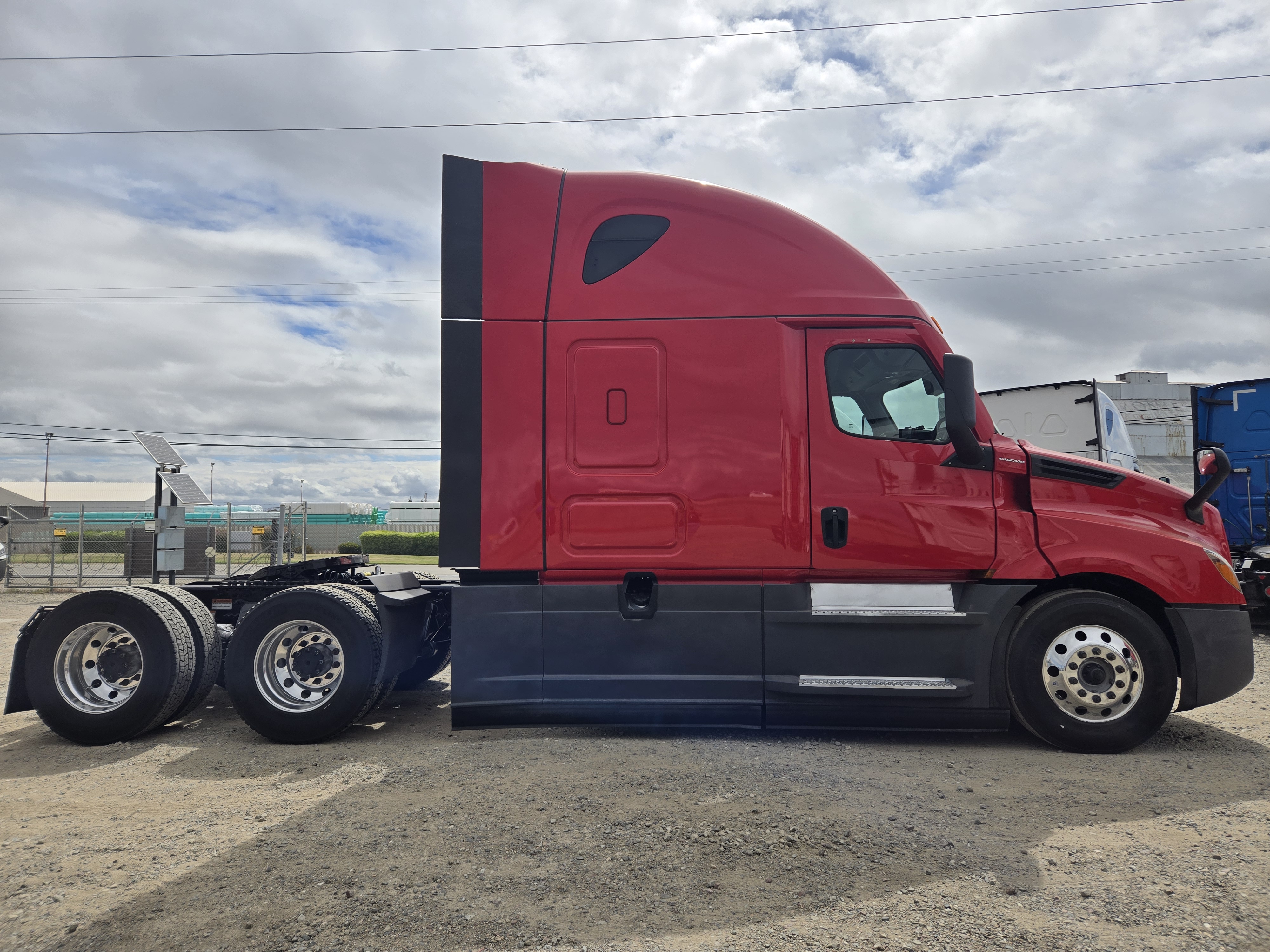 2023 FREIGHTLINER CASCADIA 126SLP - image 9