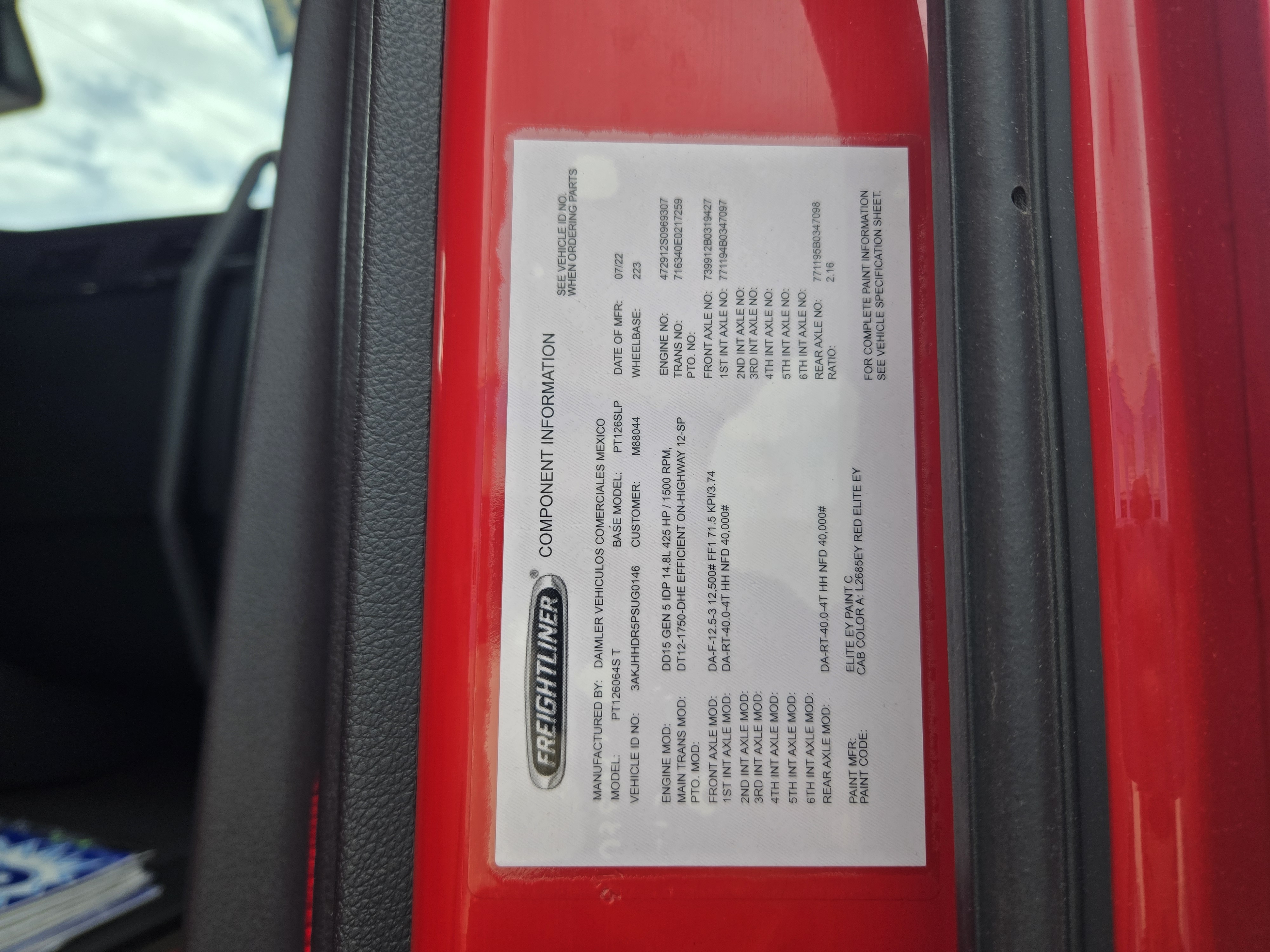 2023 FREIGHTLINER CASCADIA 126SLP - image 23