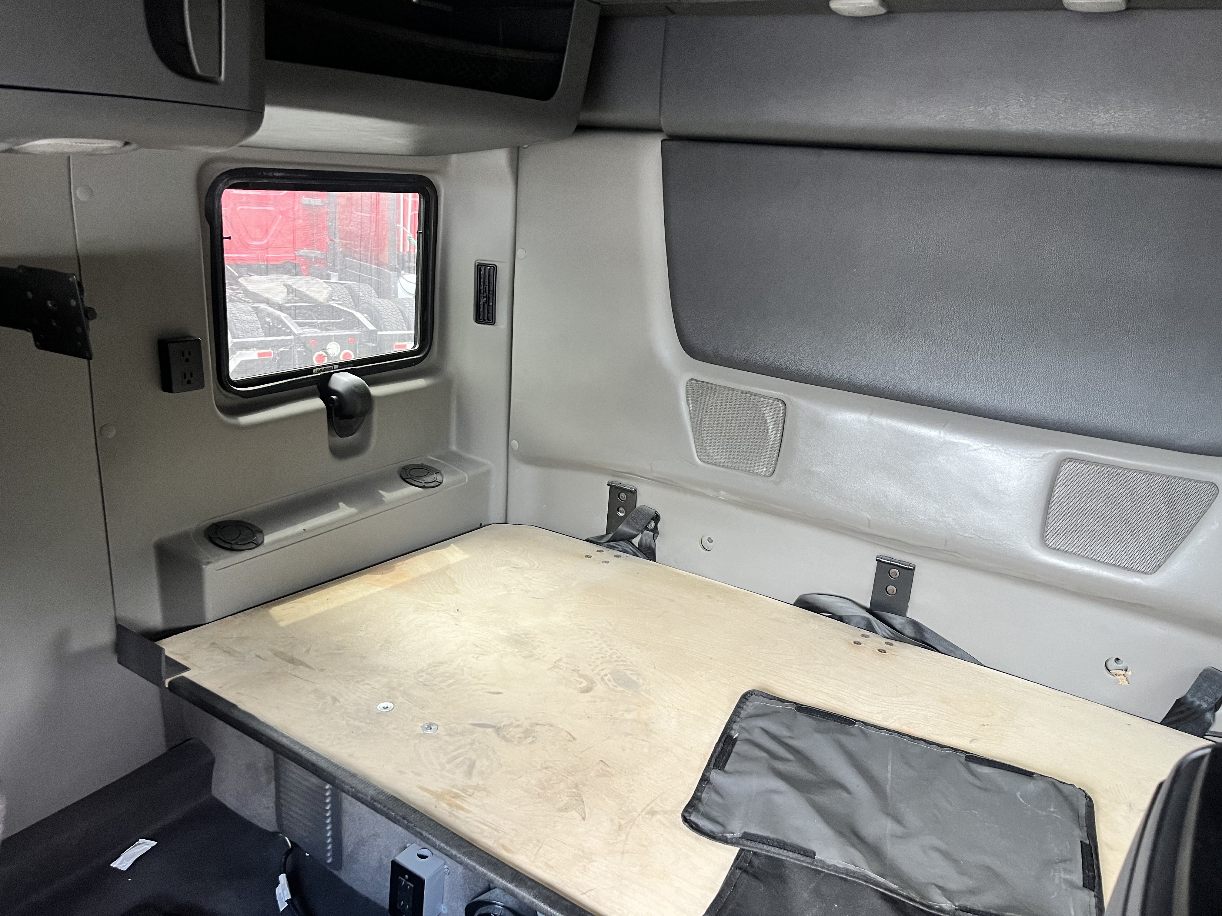 2022 INTERNATIONAL LT625 - image 17