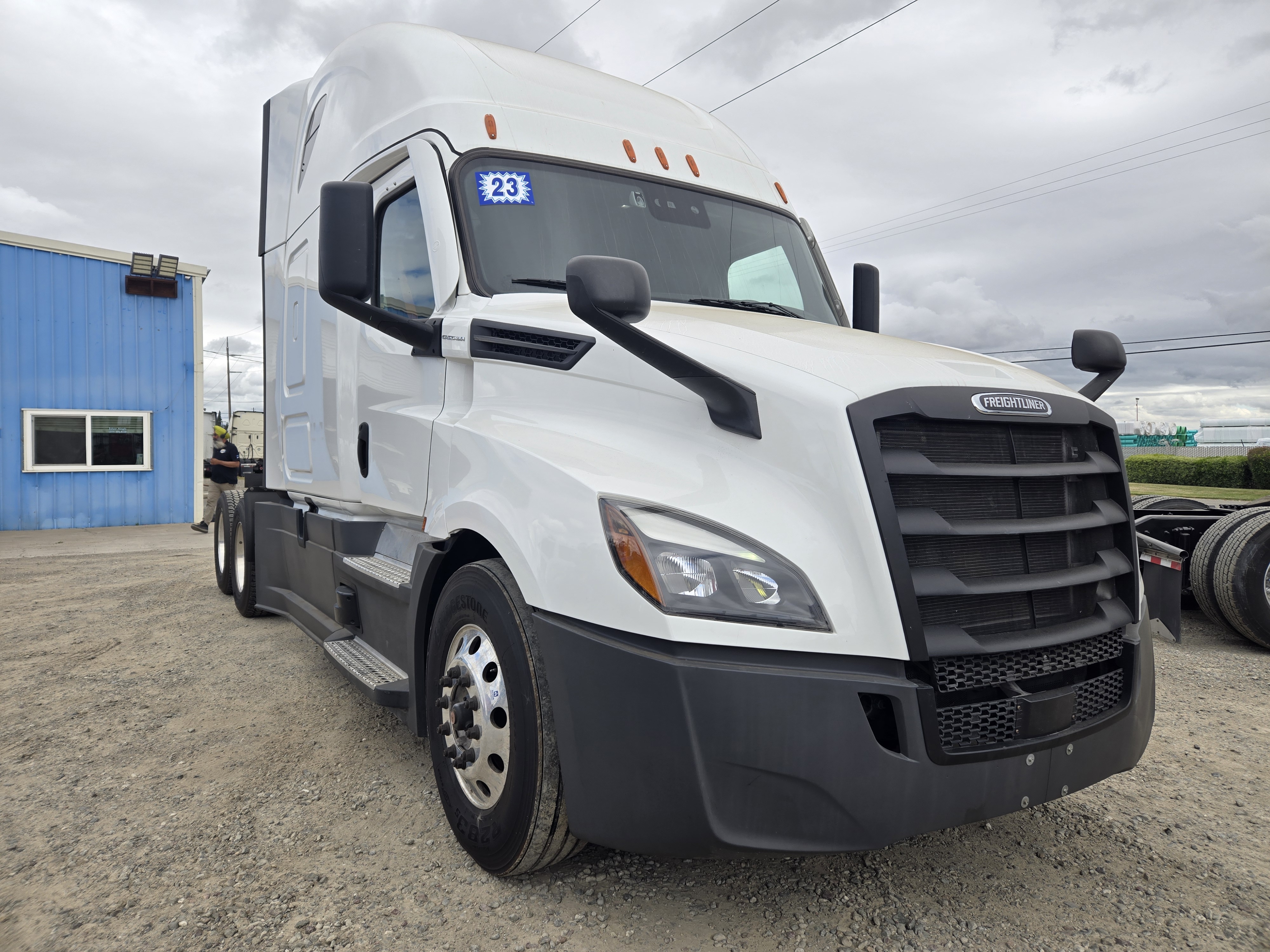 2023 FREIGHTLINER CASCADIA 126SLP - image 8