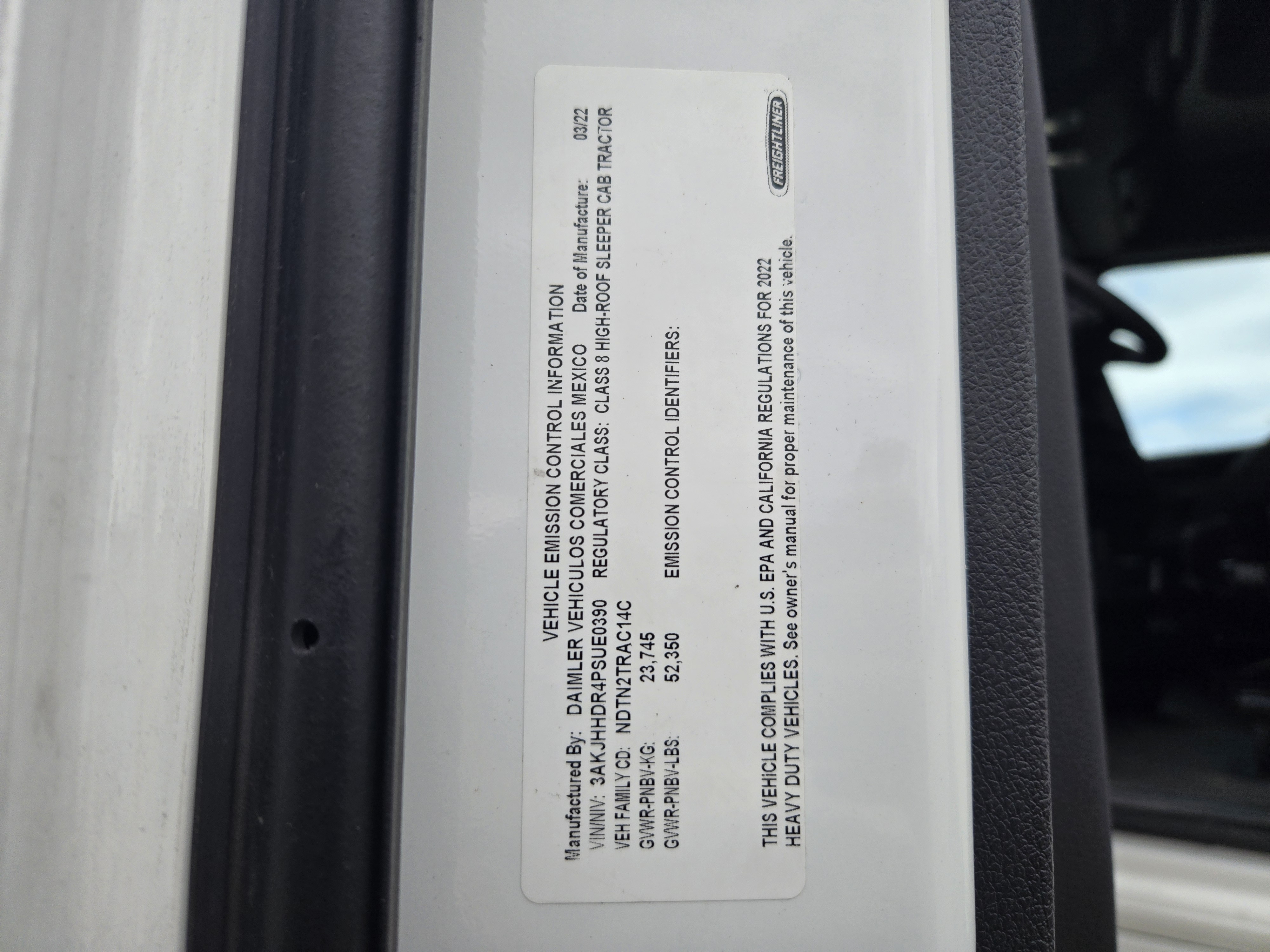 2023 FREIGHTLINER CASCADIA 126SLP - image 22