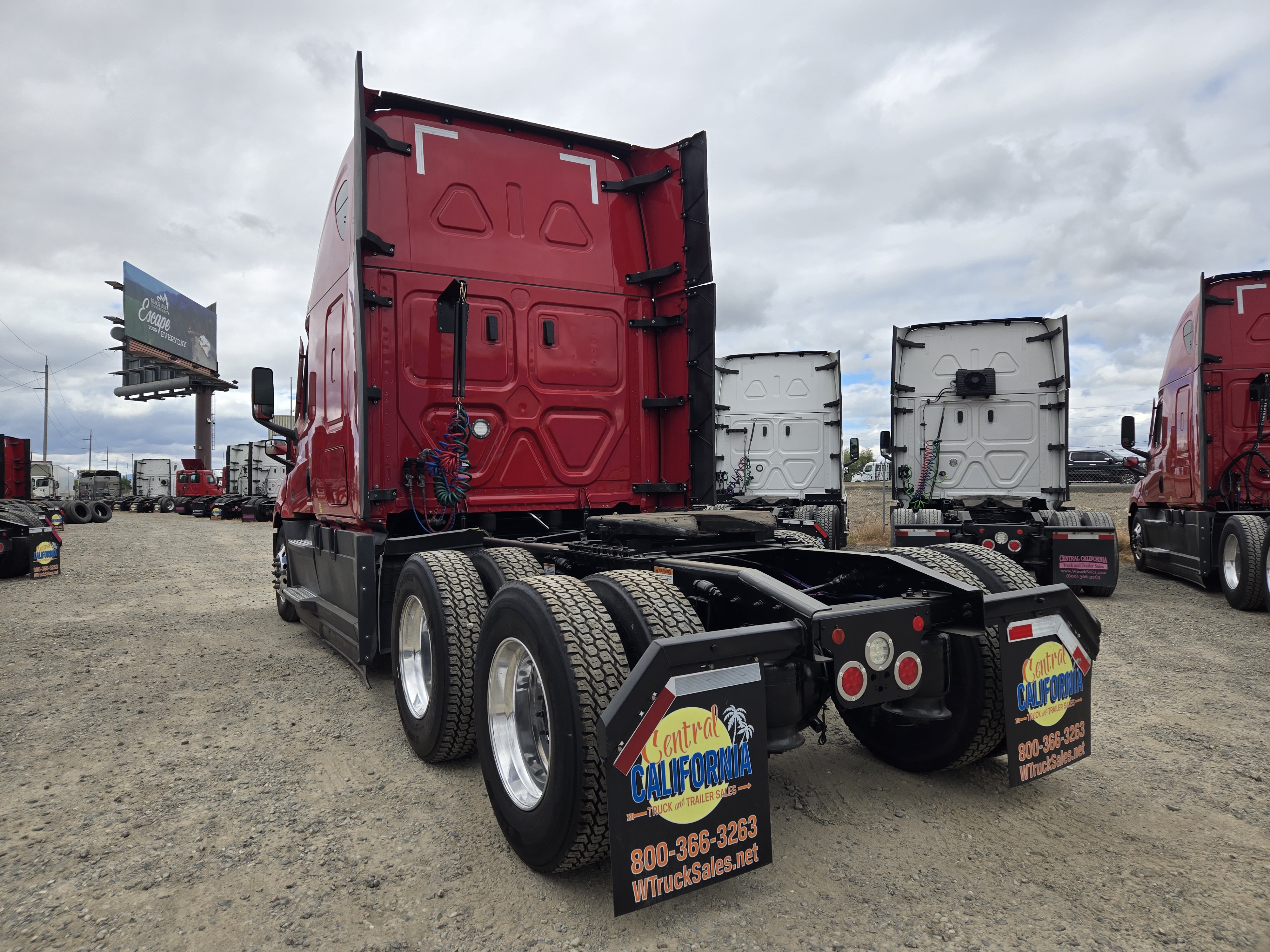 2021 FREIGHTLINER CASCADIA 126SLP - image 4