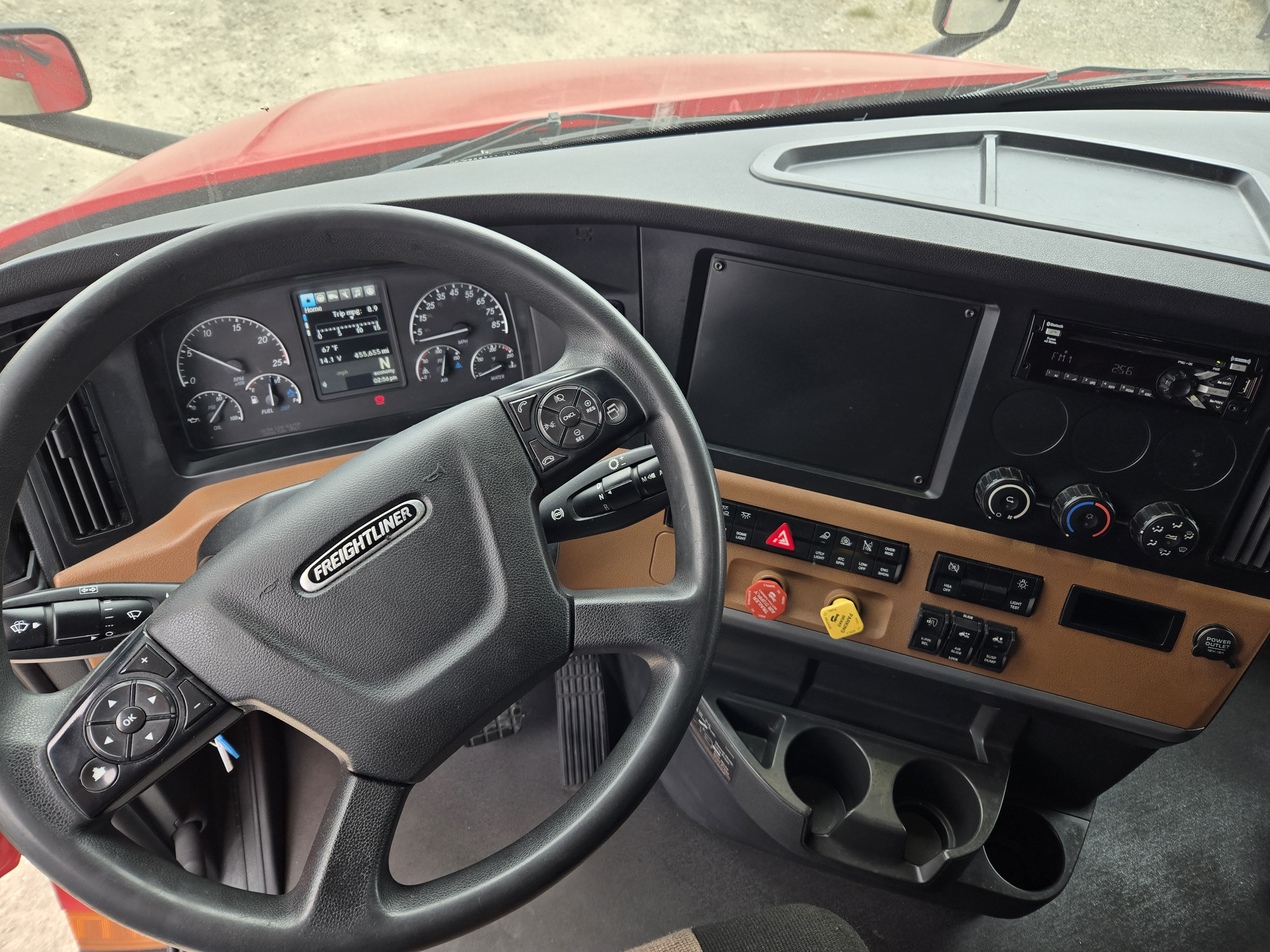 2021 FREIGHTLINER CASCADIA 126SLP - image 17