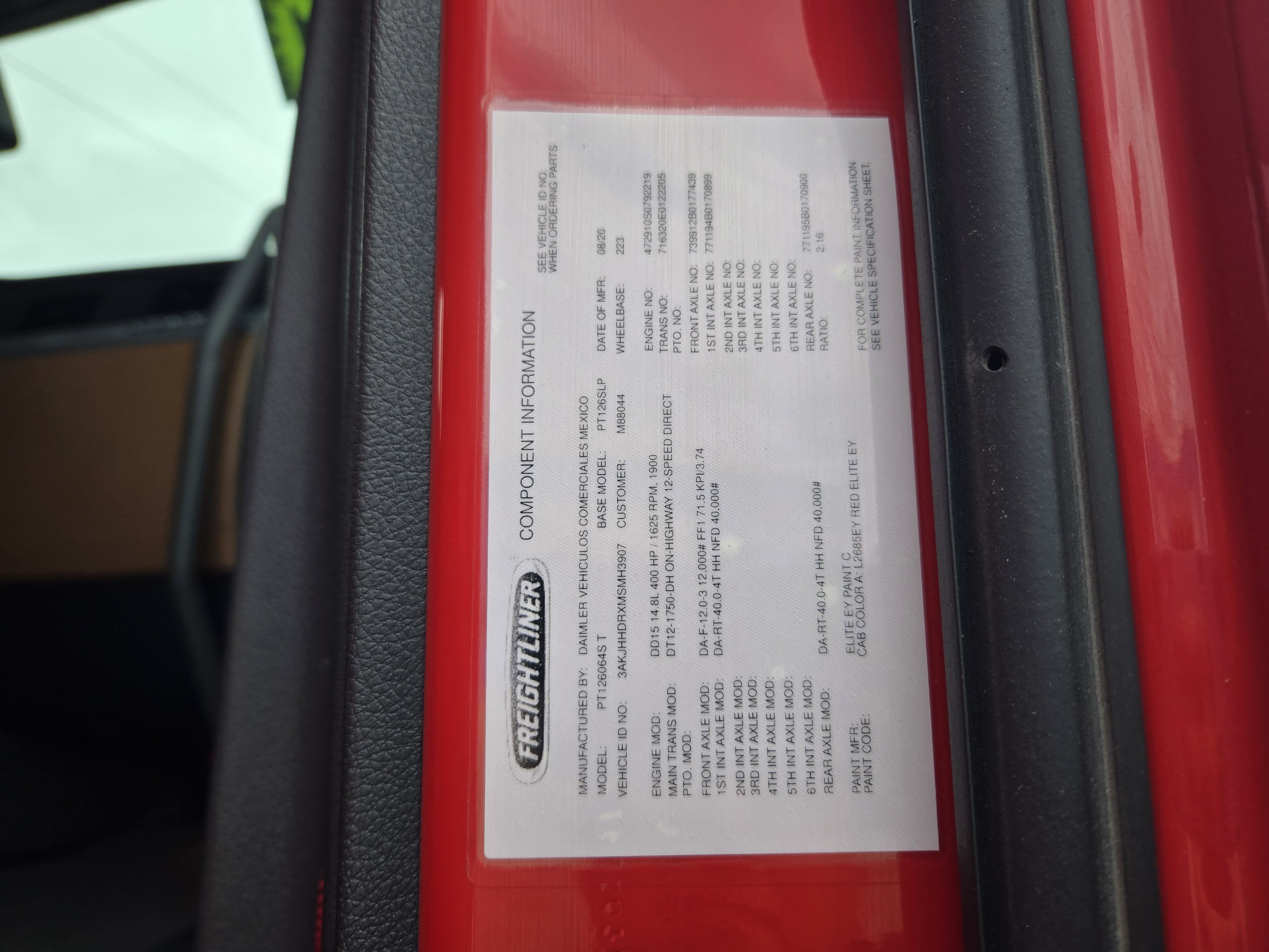 2021 FREIGHTLINER CASCADIA 126SLP - image 21