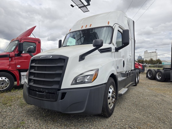 FREIGHTLINER CASCADIA 126SLP 2023