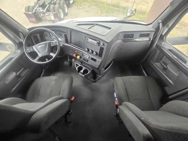 FREIGHTLINER CASCADIA 126SLP 2023