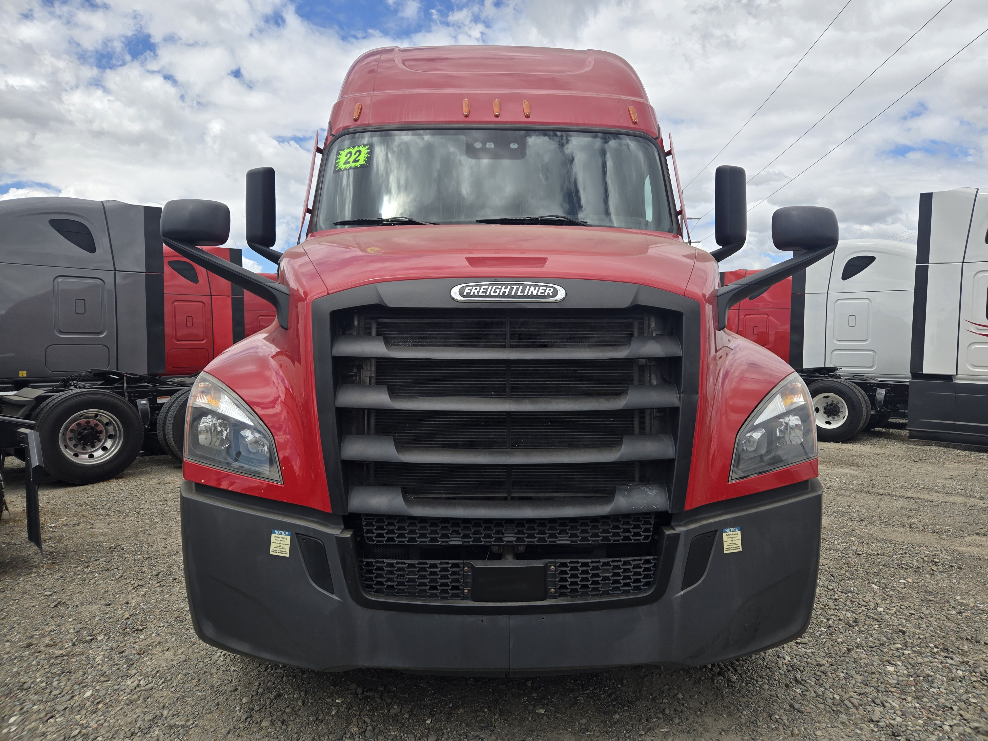 2022 FREIGHTLINER CASCADIA 126SLP - image 2