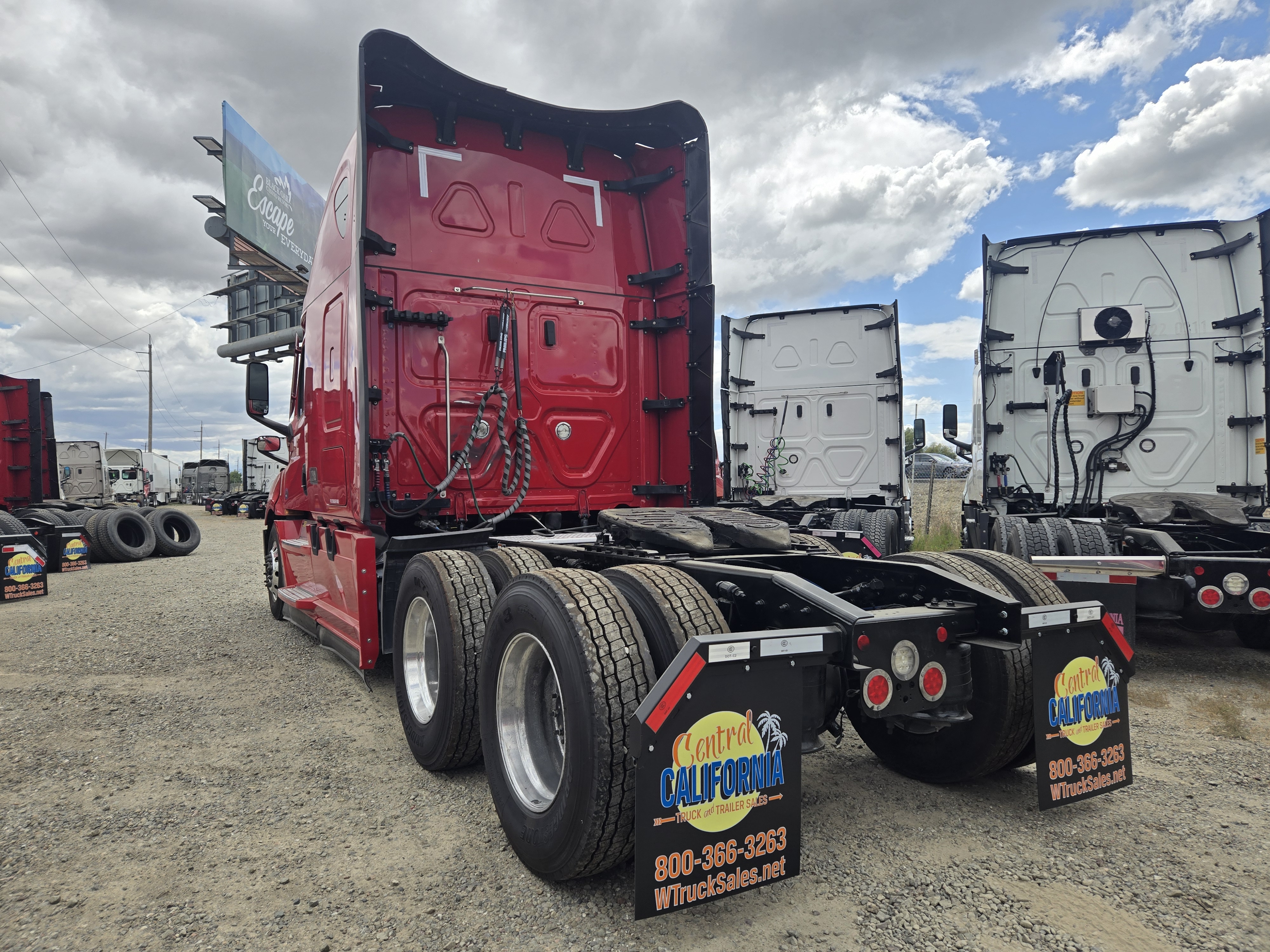 2022 FREIGHTLINER CASCADIA 126SLP - image 4