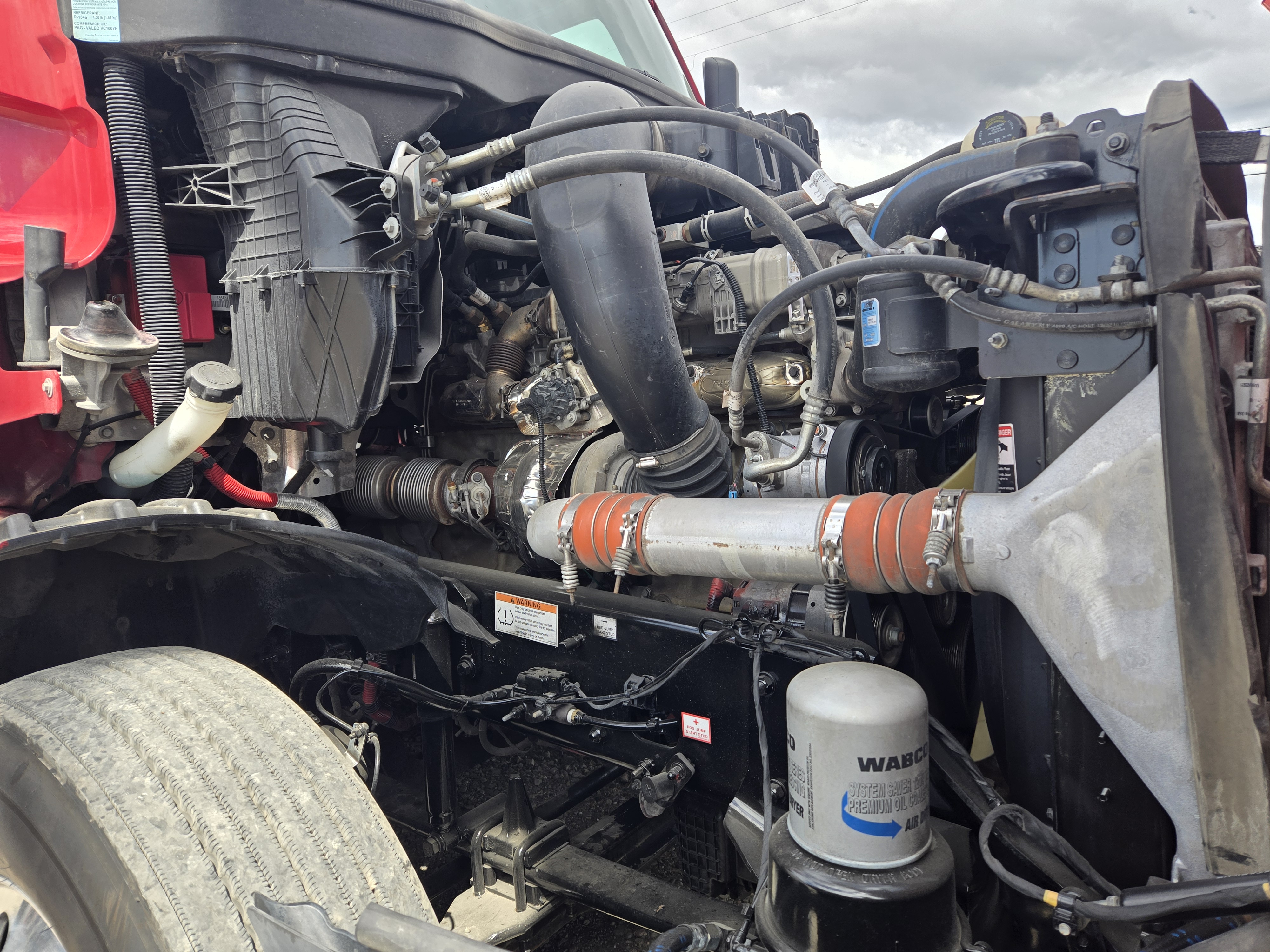 2022 FREIGHTLINER CASCADIA 126SLP - image 9