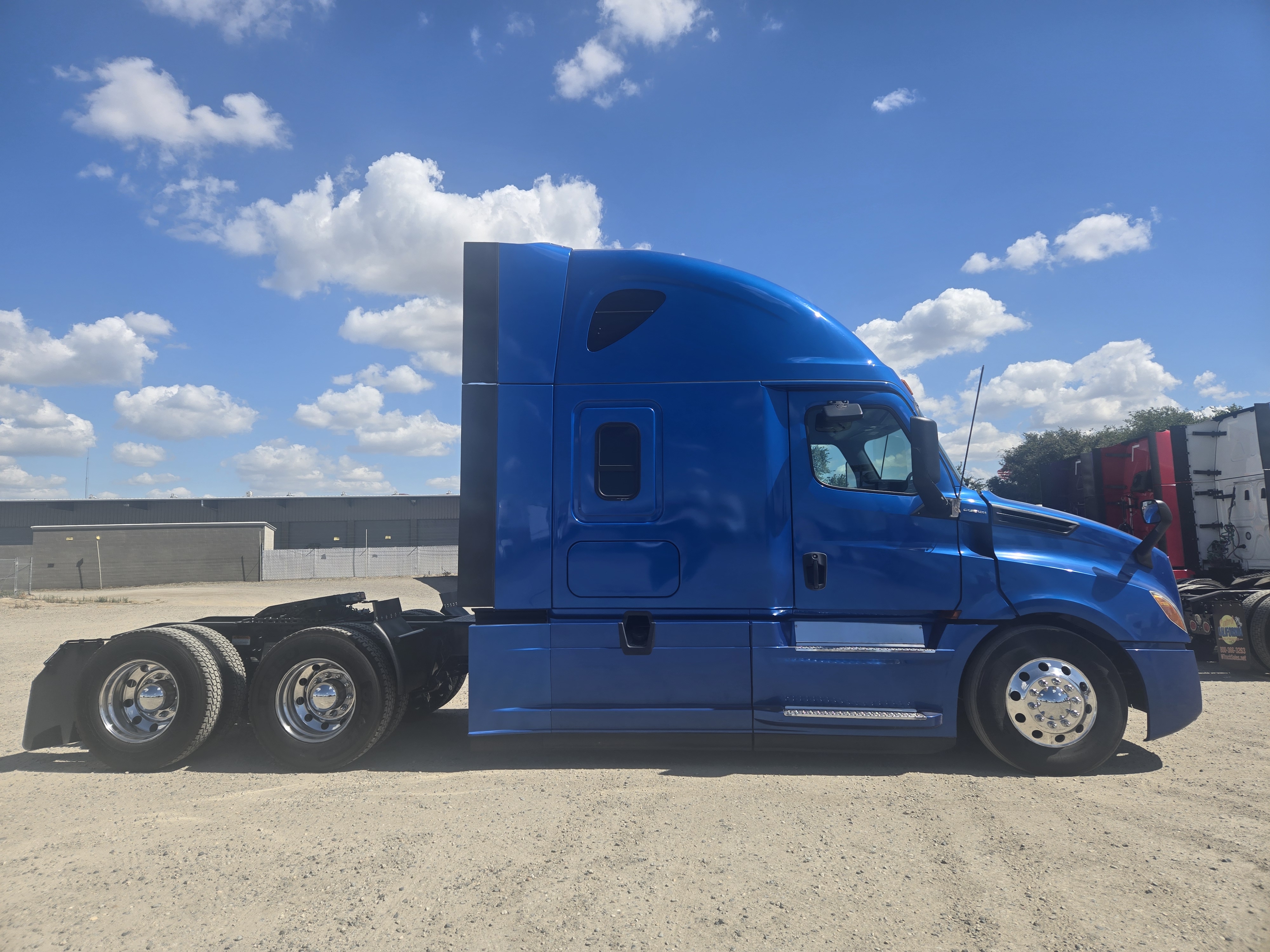 2020 FREIGHTLINER CASCADIA 126SLP - image 7