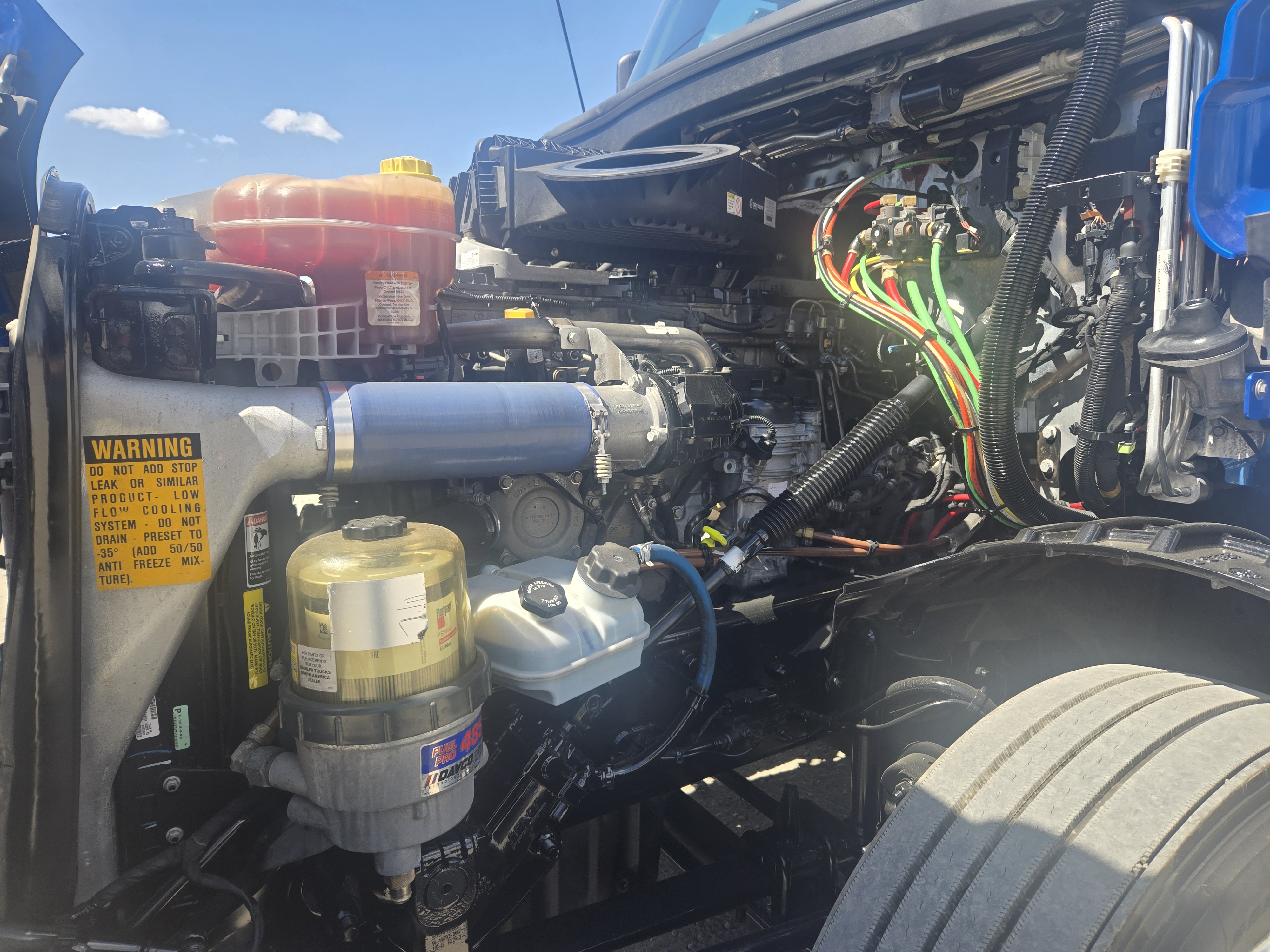 2020 FREIGHTLINER CASCADIA 126SLP - image 10