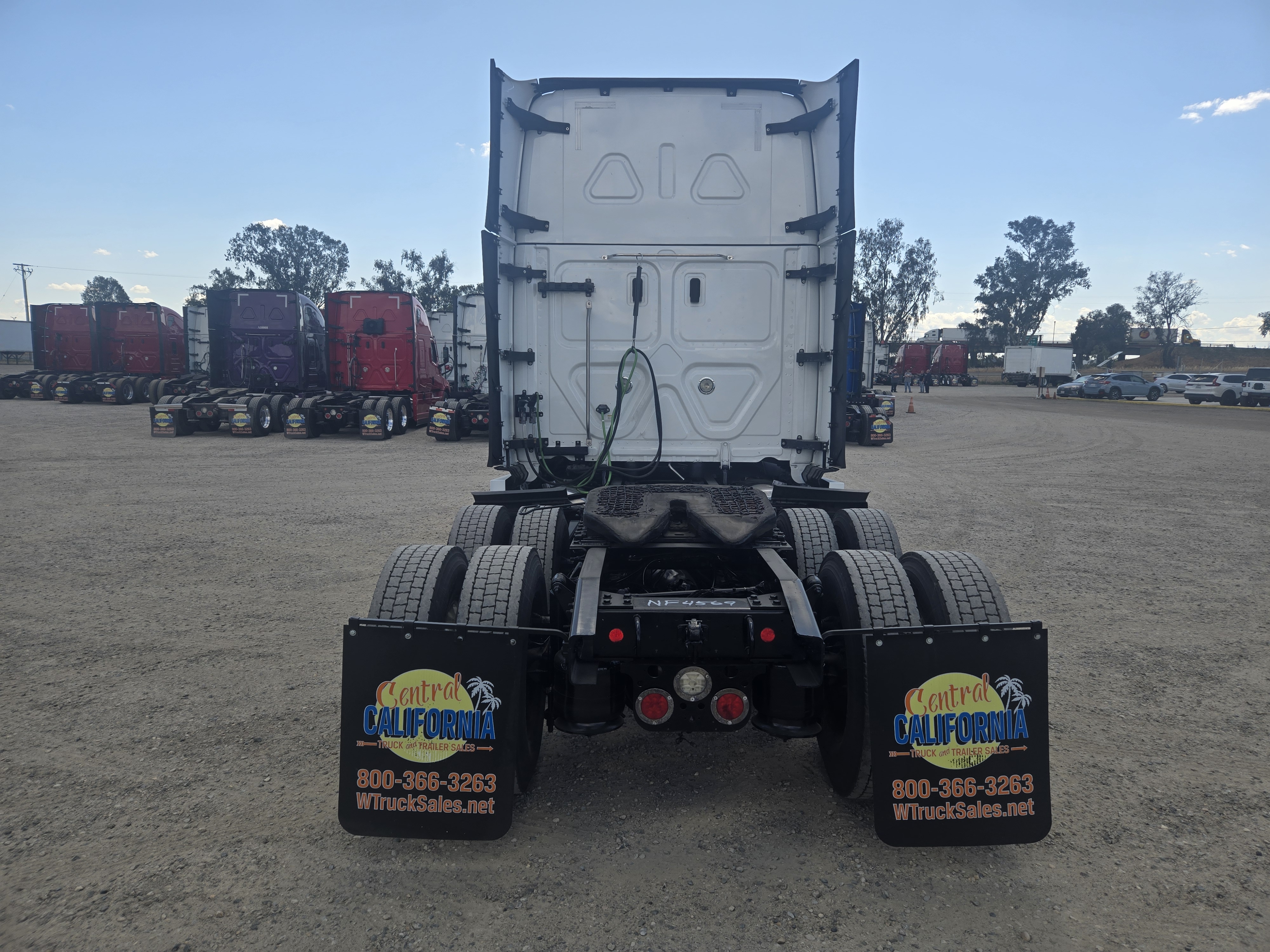 2022 FREIGHTLINER CASCADIA 126SLP - image 5