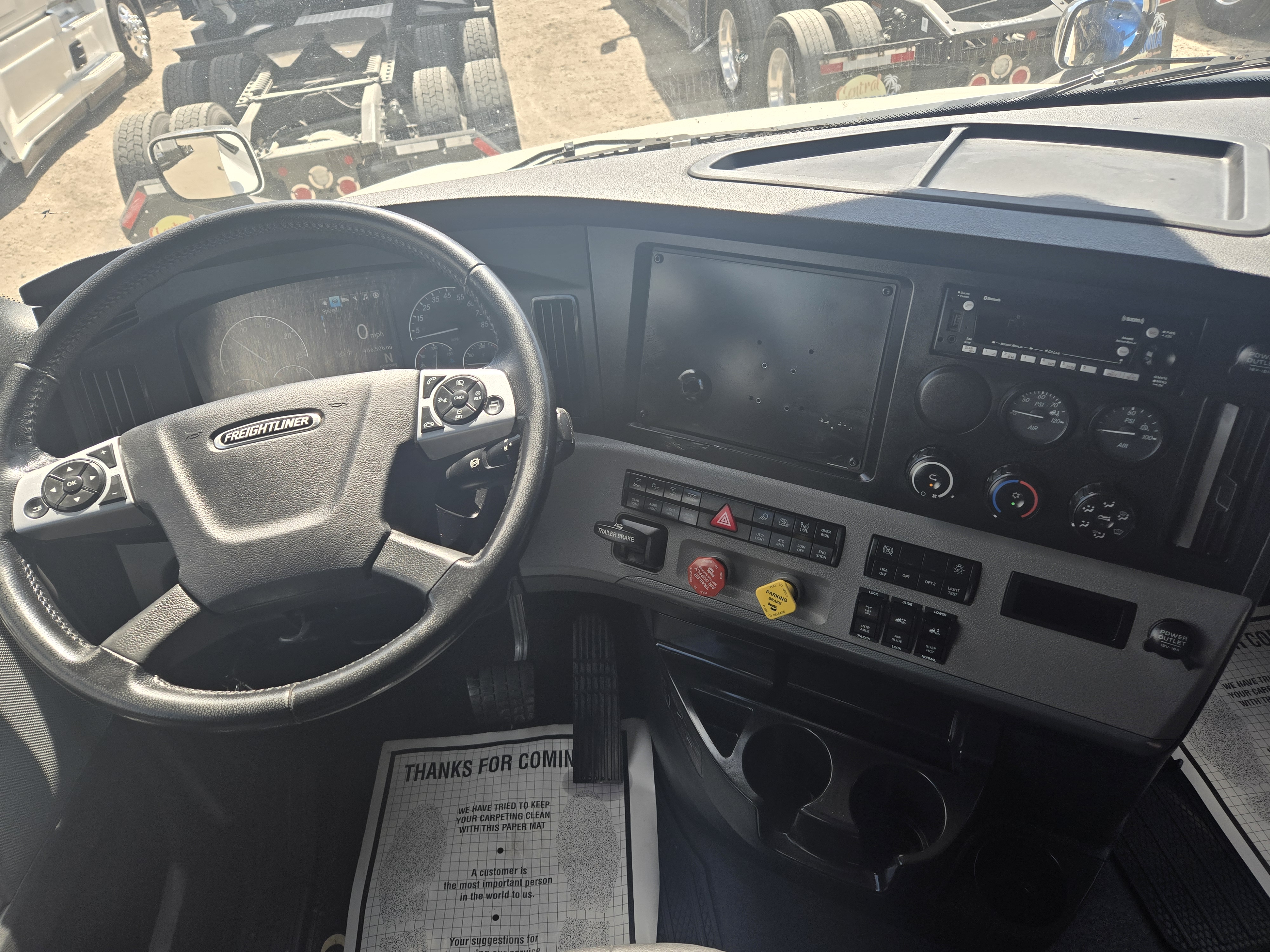 2022 FREIGHTLINER CASCADIA 126SLP - image 17