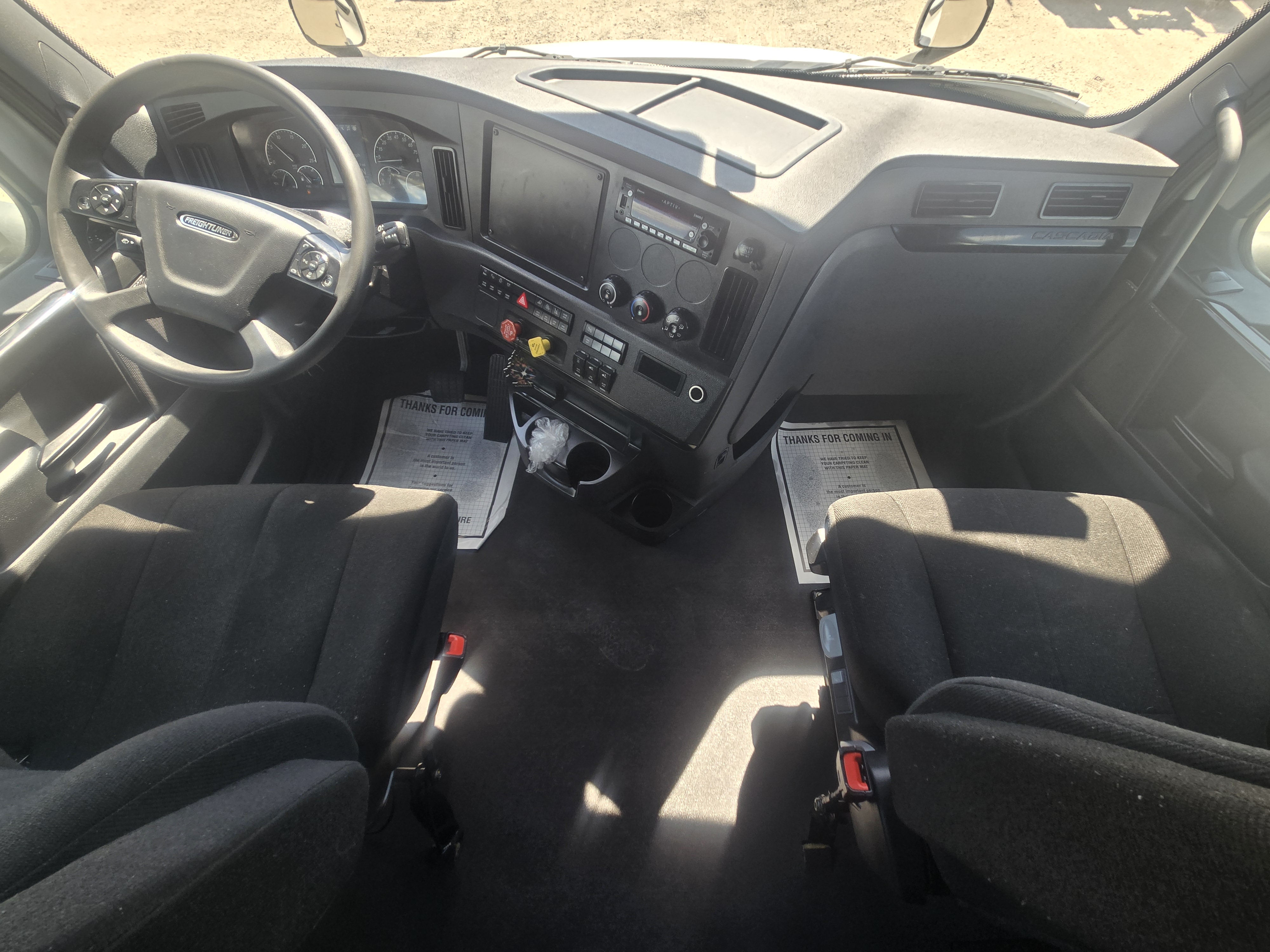 2023 FREIGHTLINER CASCADIA 126SLP - image 15